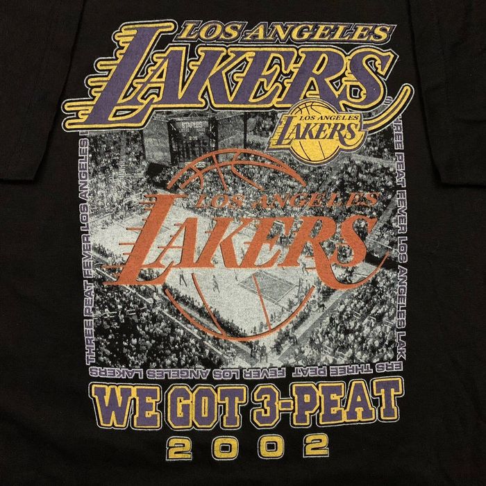 Vintage 2002 NBA Champion Los Angeles Lakers Kobe Bryant & Shaq T-Shirt  X-Large!