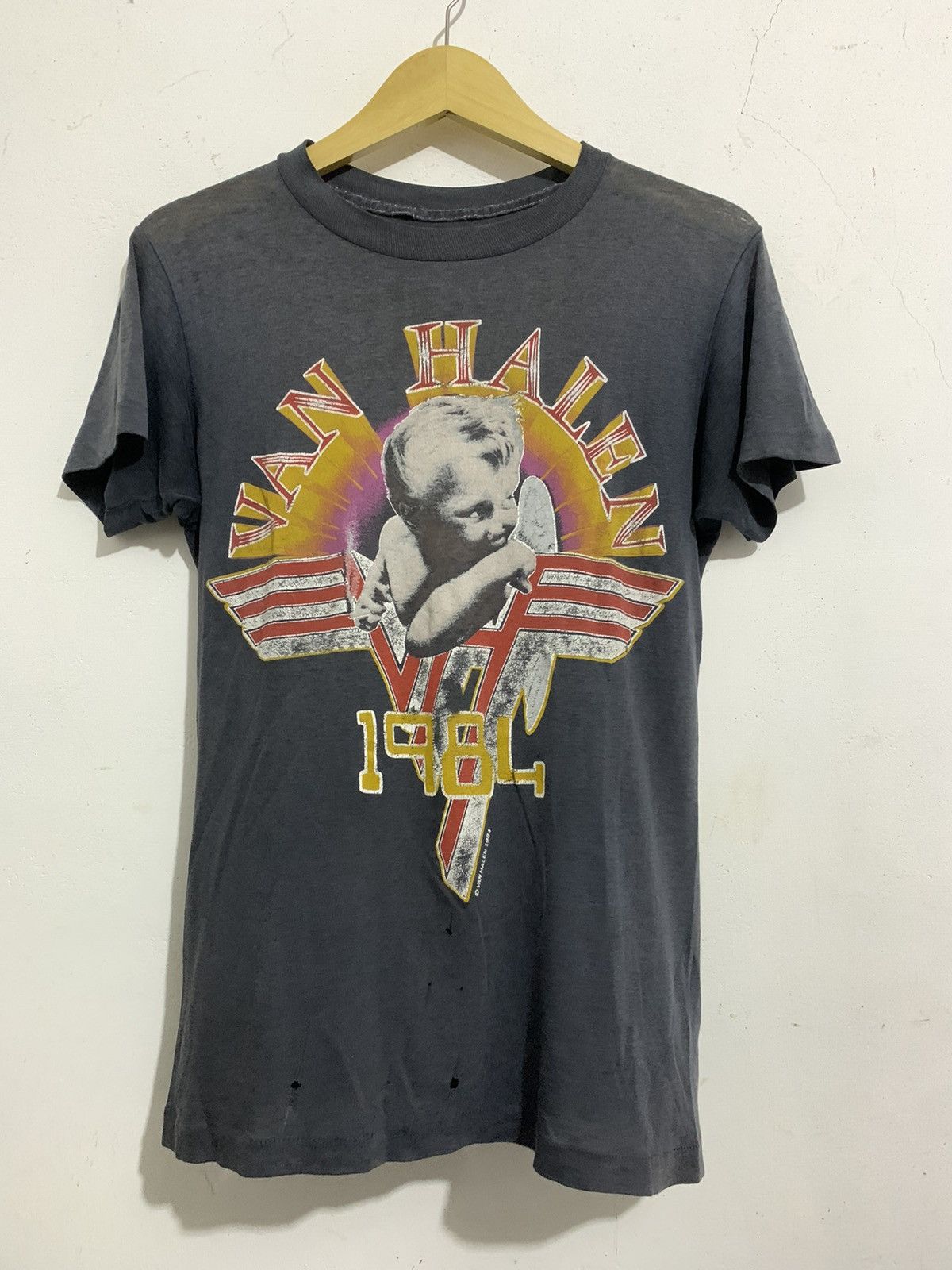 Band Tees 💸BINDINGOFFER💸VINTAGE VAN HALEN 1984 Size US S / EU 44-46 / 1 - 1 Thumbnail