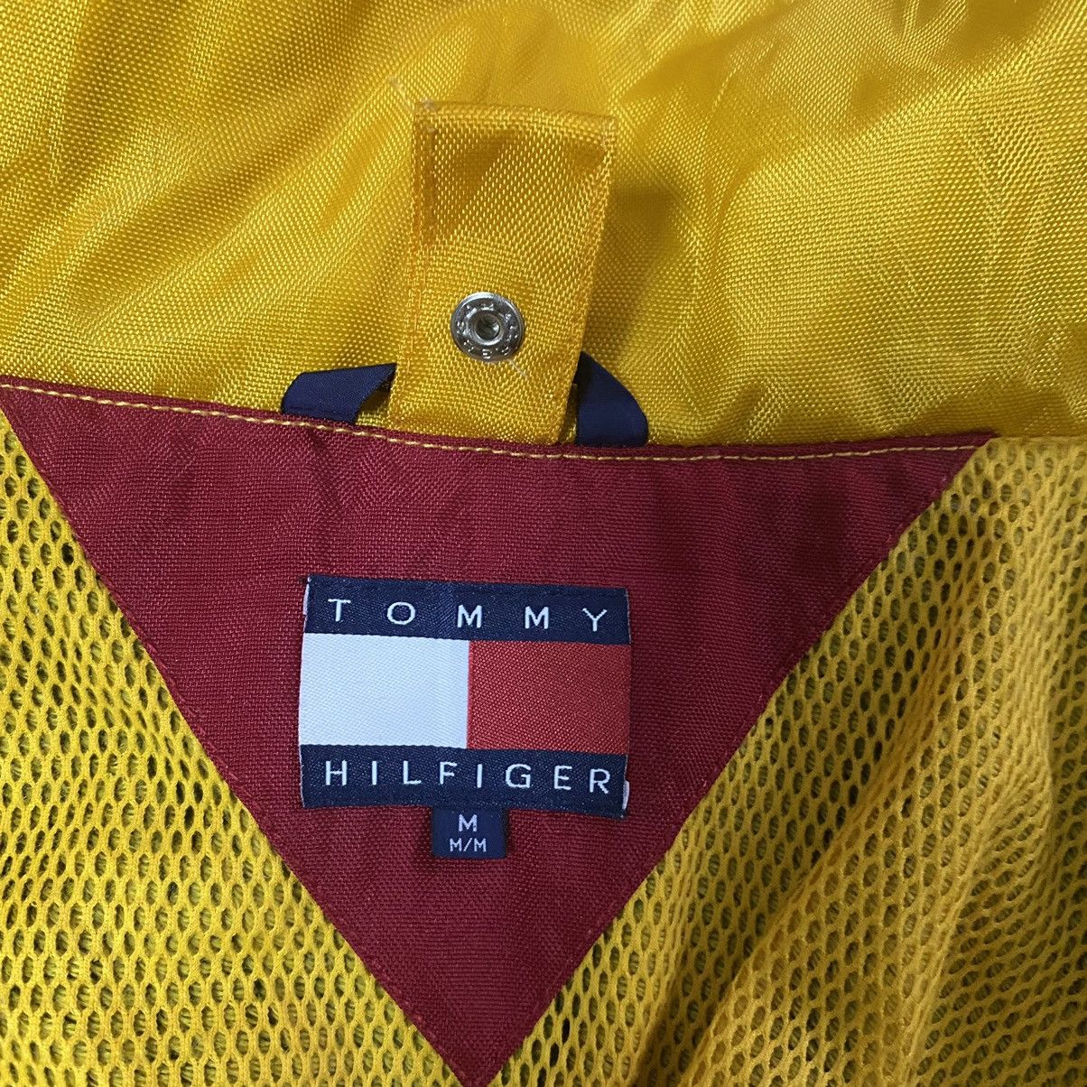 Tommy Hilfiger Vintage Tommy Hilfiger Expedition Outdoor Jacket Size US M / EU 48-50 / 2 - 19 Thumbnail