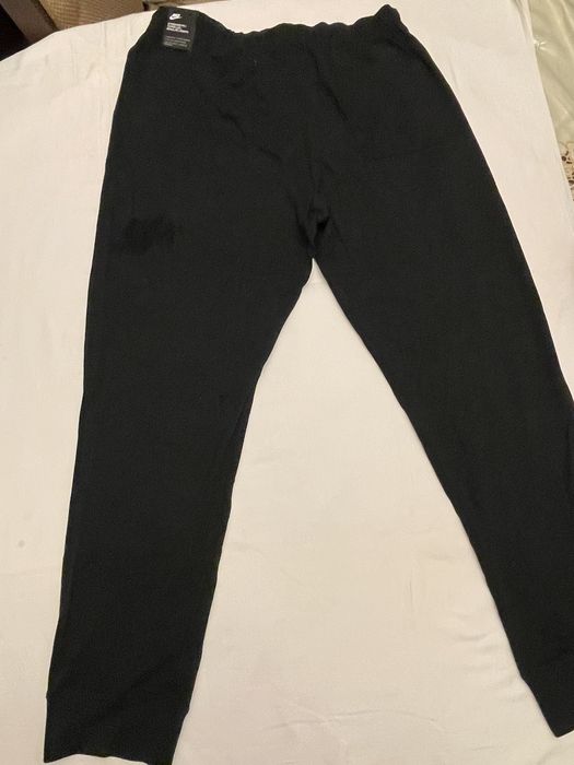 Nike Nike Mens Taper Leg Sweats Sz L Black | Grailed