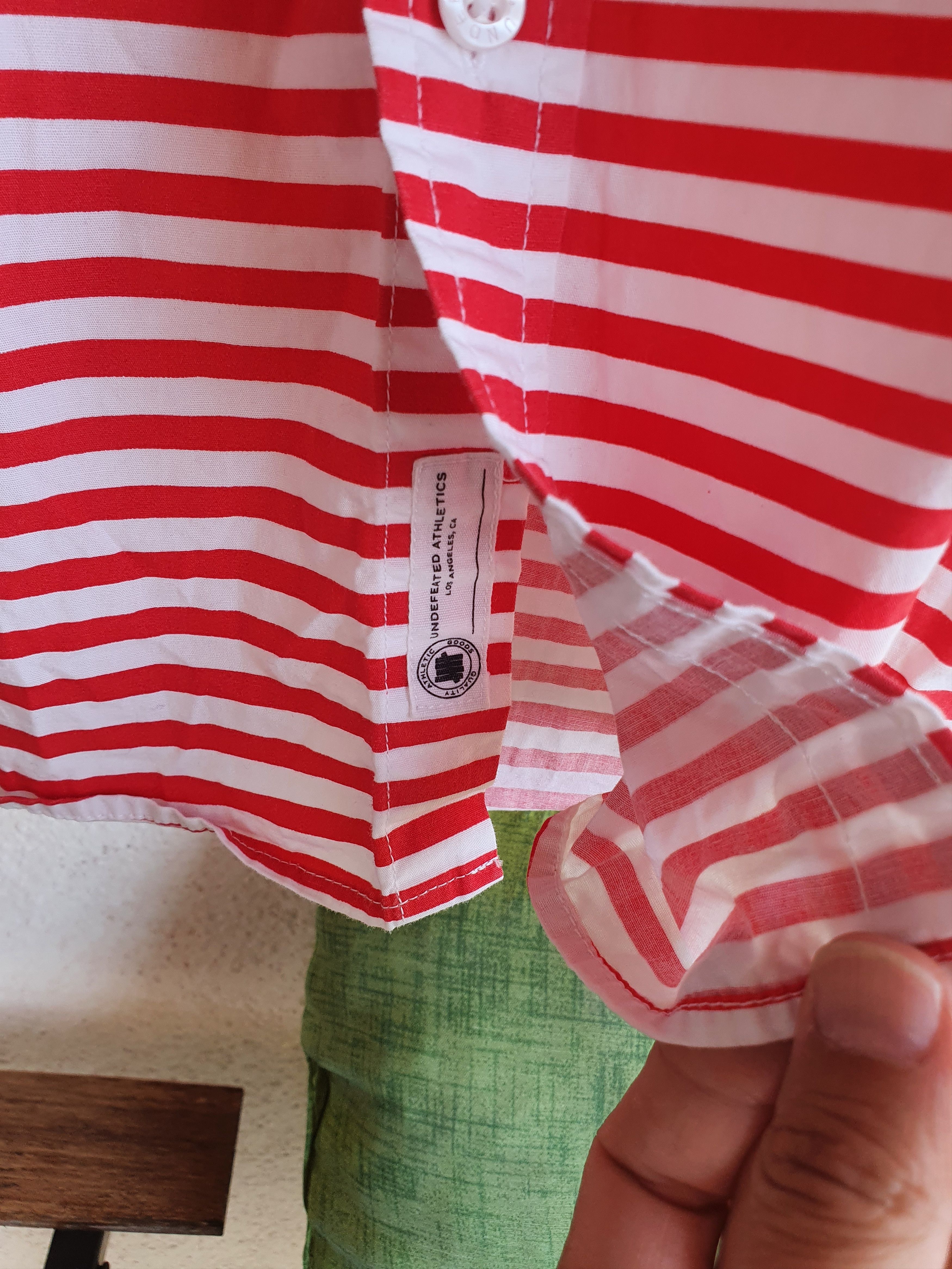 Undefeated Undefeated Red/White striped short sleeve button up shirt,S Size US S / EU 44-46 / 1 - 11 Thumbnail