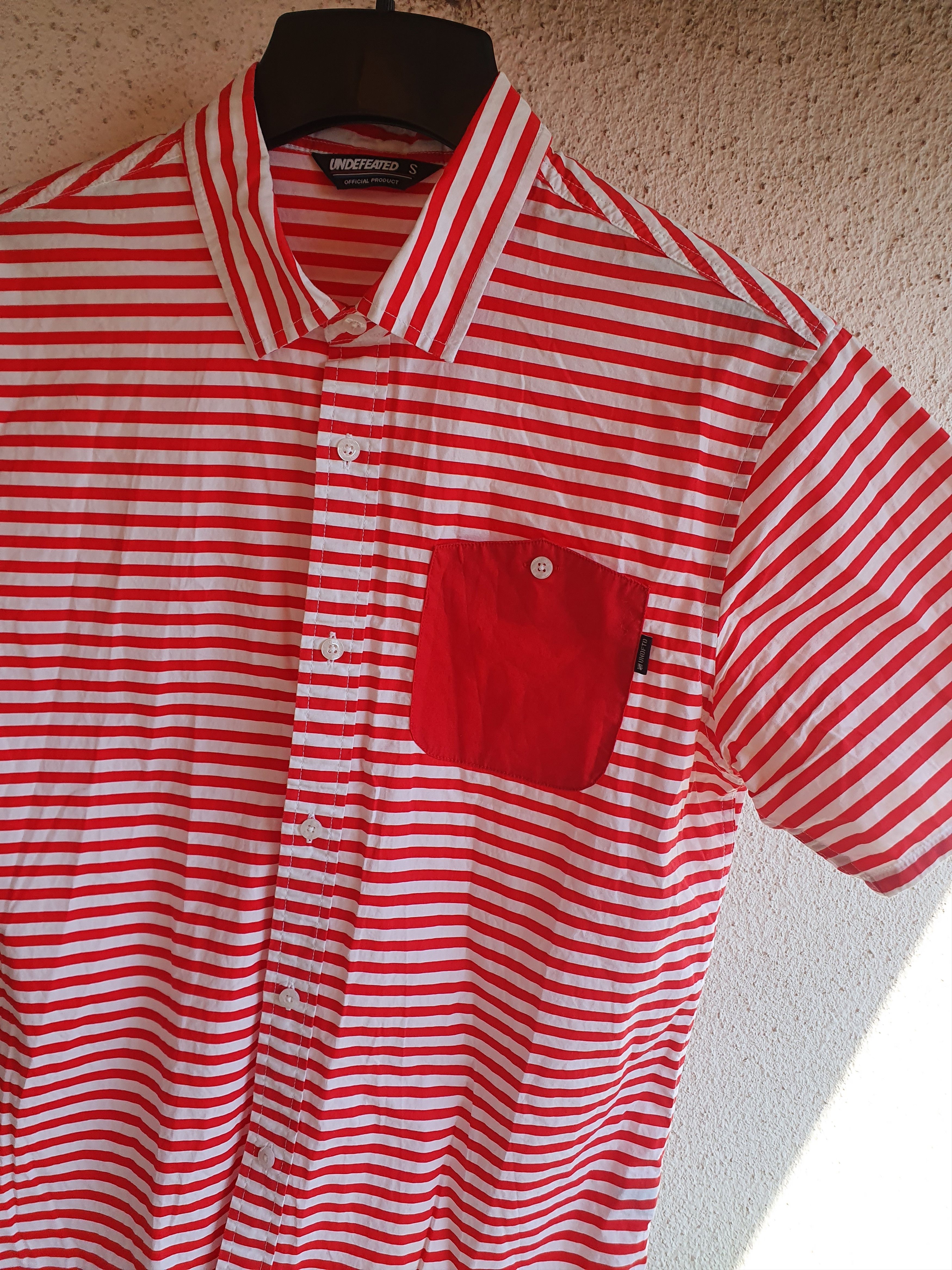 Undefeated Undefeated Red/White striped short sleeve button up shirt,S Size US S / EU 44-46 / 1 - 5 Thumbnail