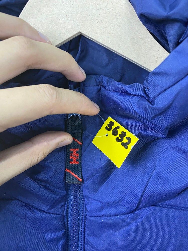 Helly Hansen DL Reversible Helly Hansen puffer jacket Sweaters #3632 Size US S / EU 44-46 / 1 - 13 Thumbnail
