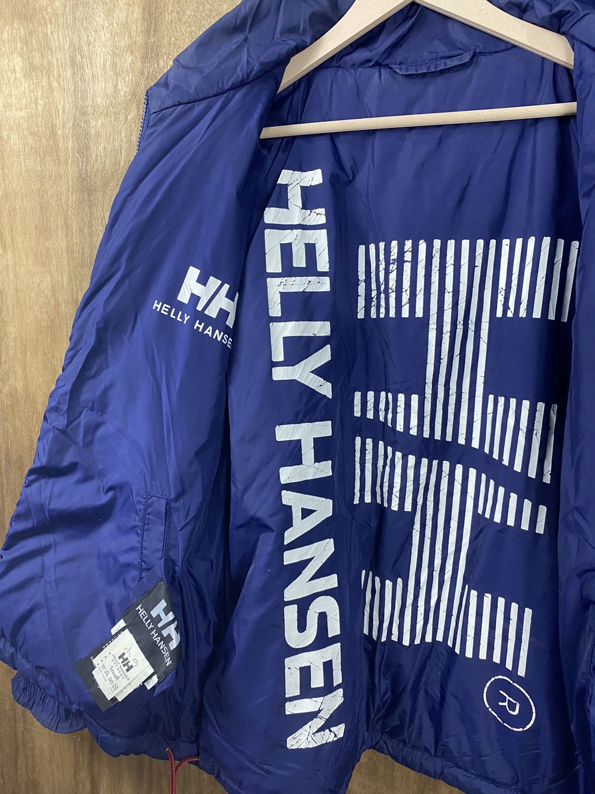 Helly Hansen DL Reversible Helly Hansen puffer jacket Sweaters #3632 Size US S / EU 44-46 / 1 - 2 Thumbnail