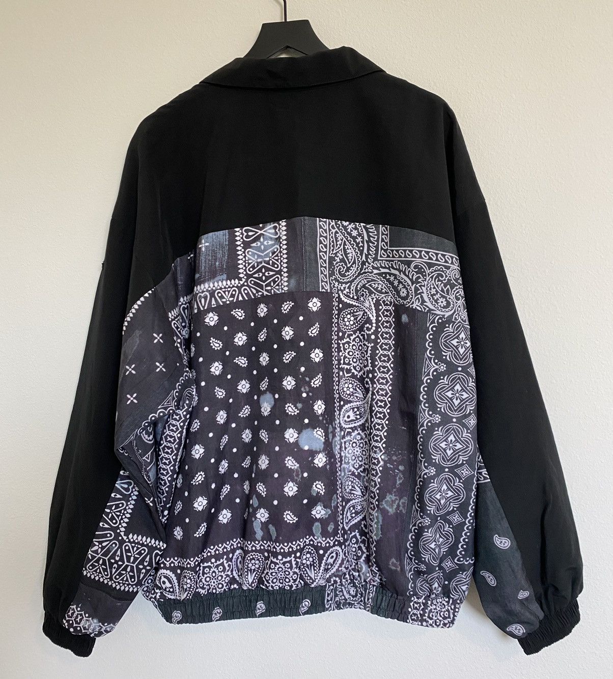 NEIGHBORHOOD BANDANA CHOPPED DOWN BLK Neighborhood Black Bandana