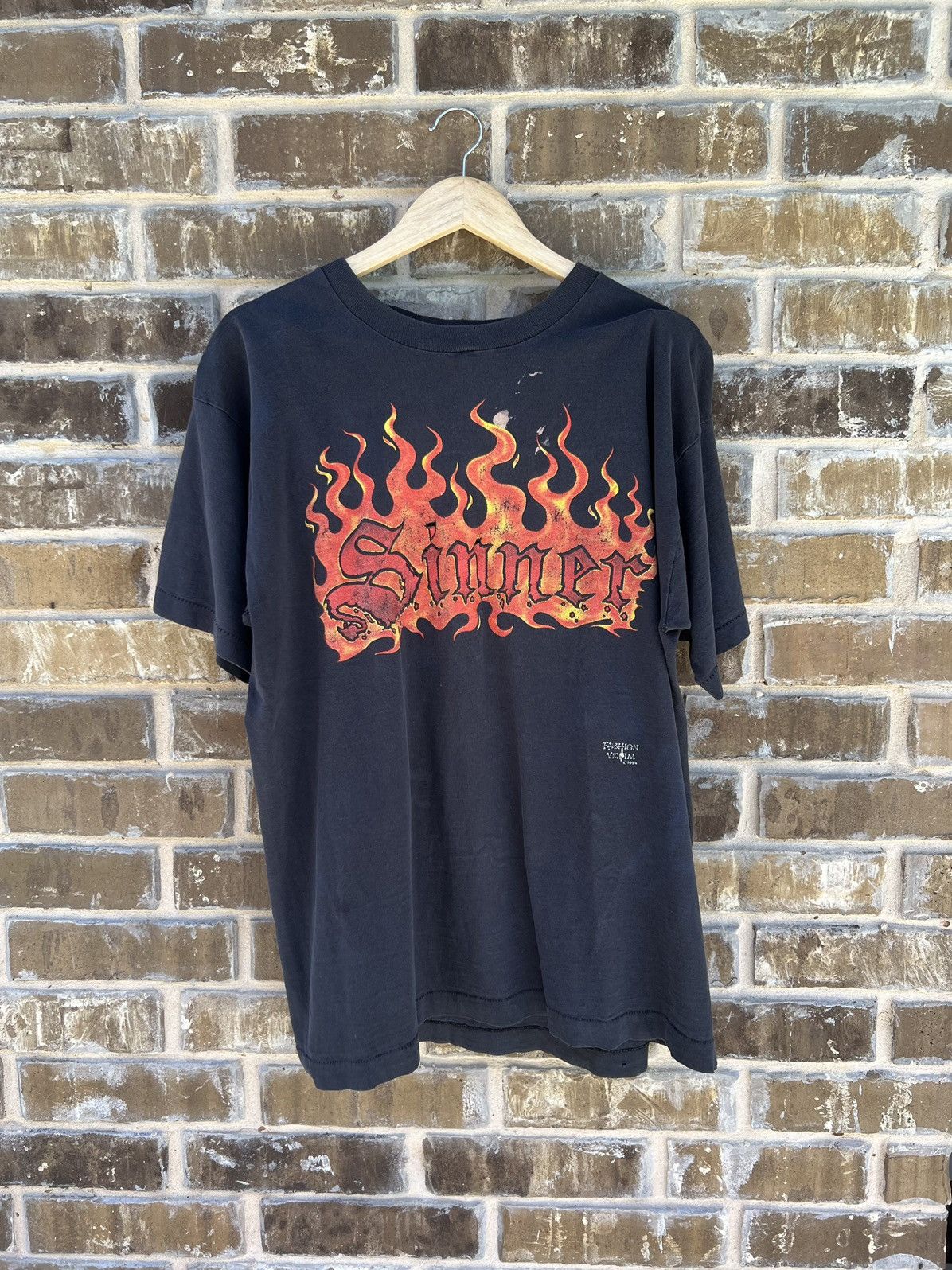 helle Vintage Sinner T-Shirt 1994 Fashion Victim 90s Flames