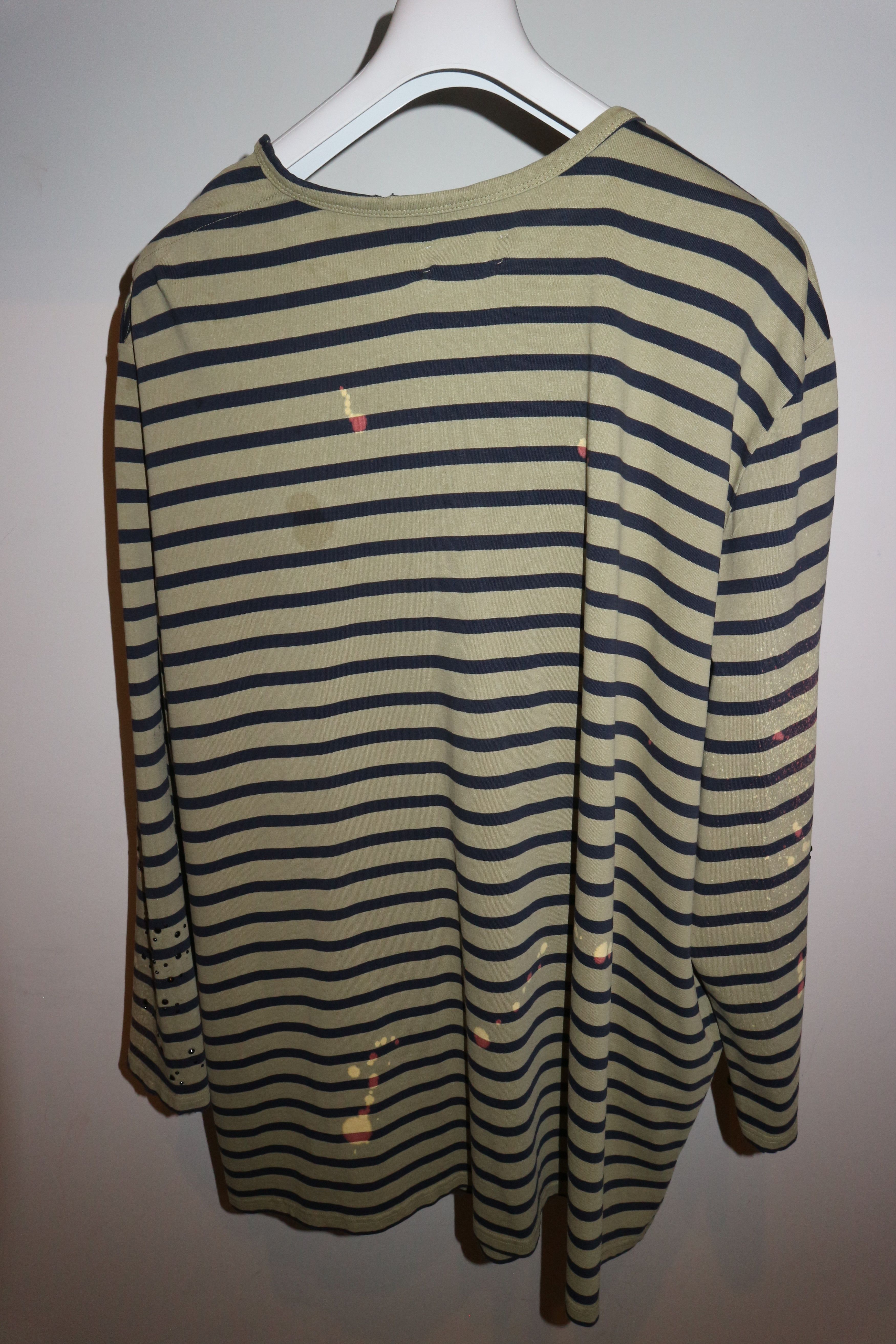 Faith Connexion Crystal embellished bleach sweatshirt Size US M / EU 48-50 / 2 - 10 Thumbnail