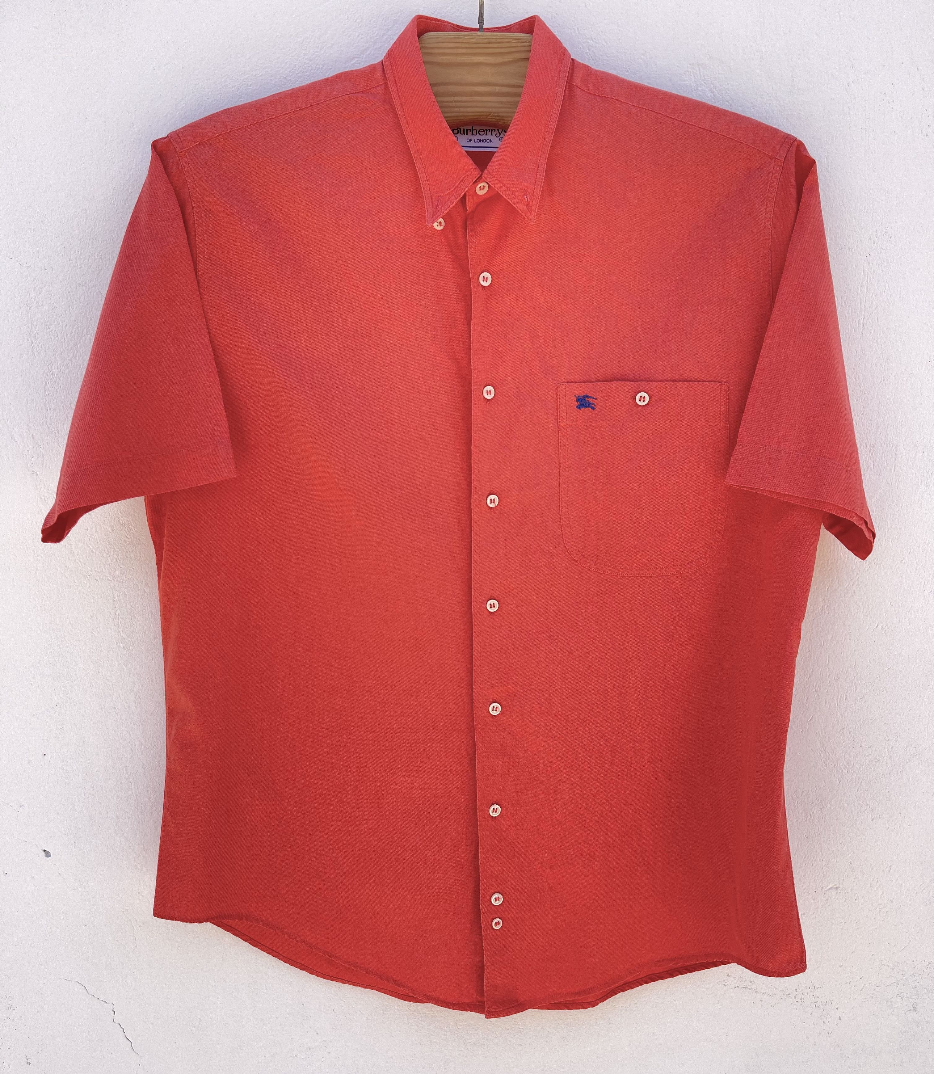 Burberry 🔥 Burberrys summer tshirt shirt cotton size L red Size US L / EU 52-54 / 3 - 1 Thumbnail