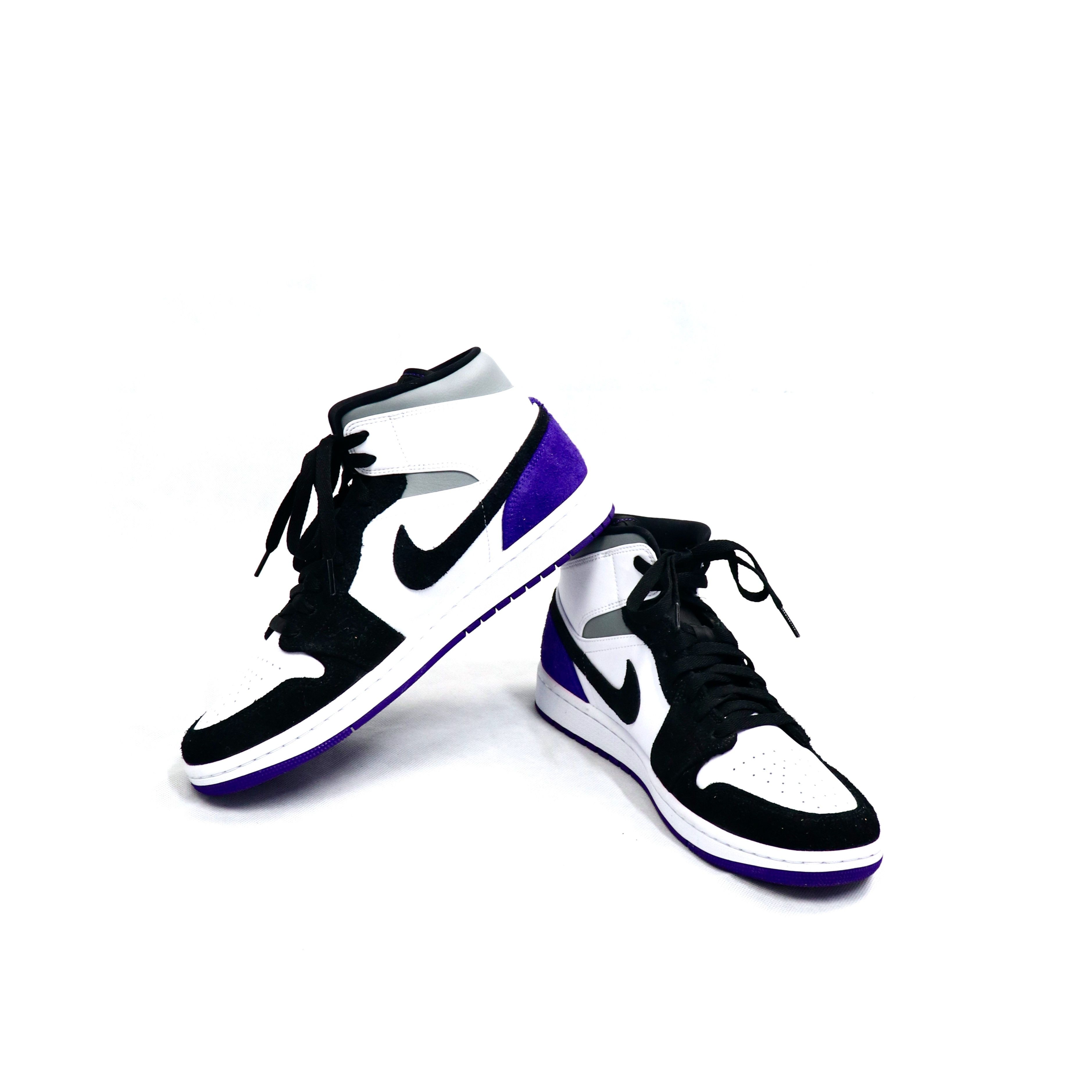 Nike Air Jordan 1 Mid SE Court Purple Size US 10 / EU 43 - 1 Thumbnail
