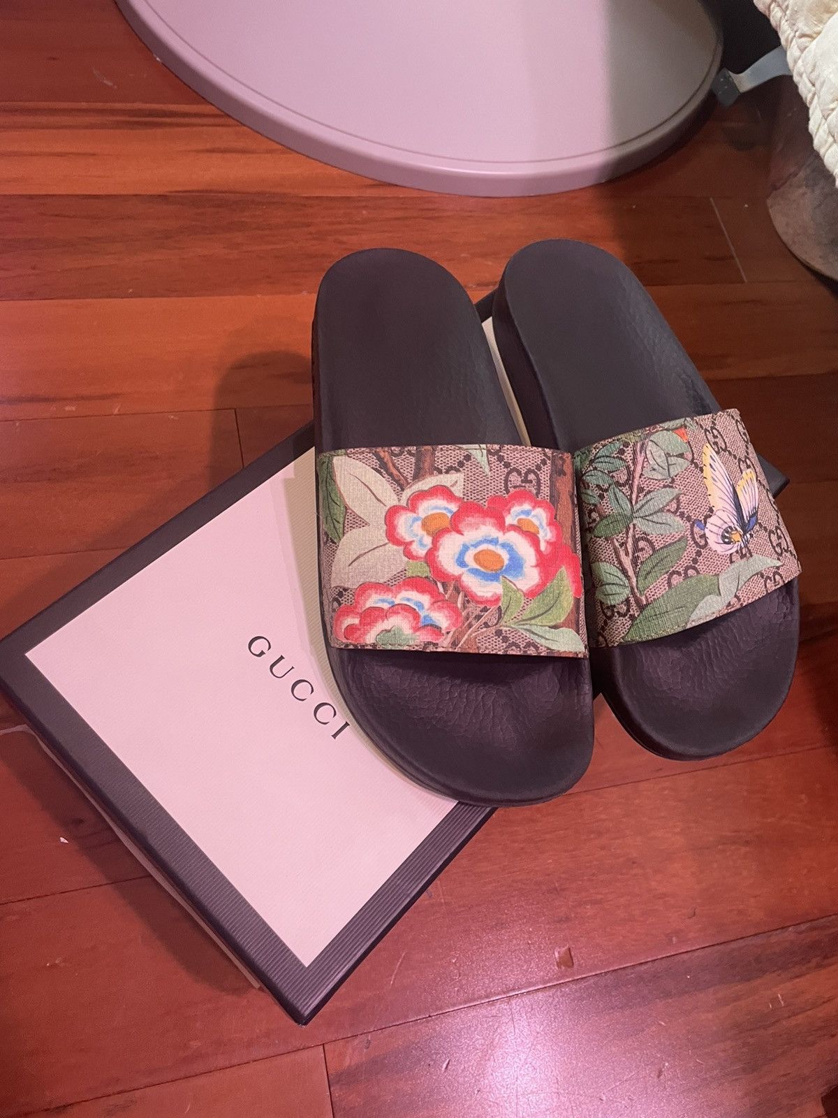 Butterfly gucci slides online