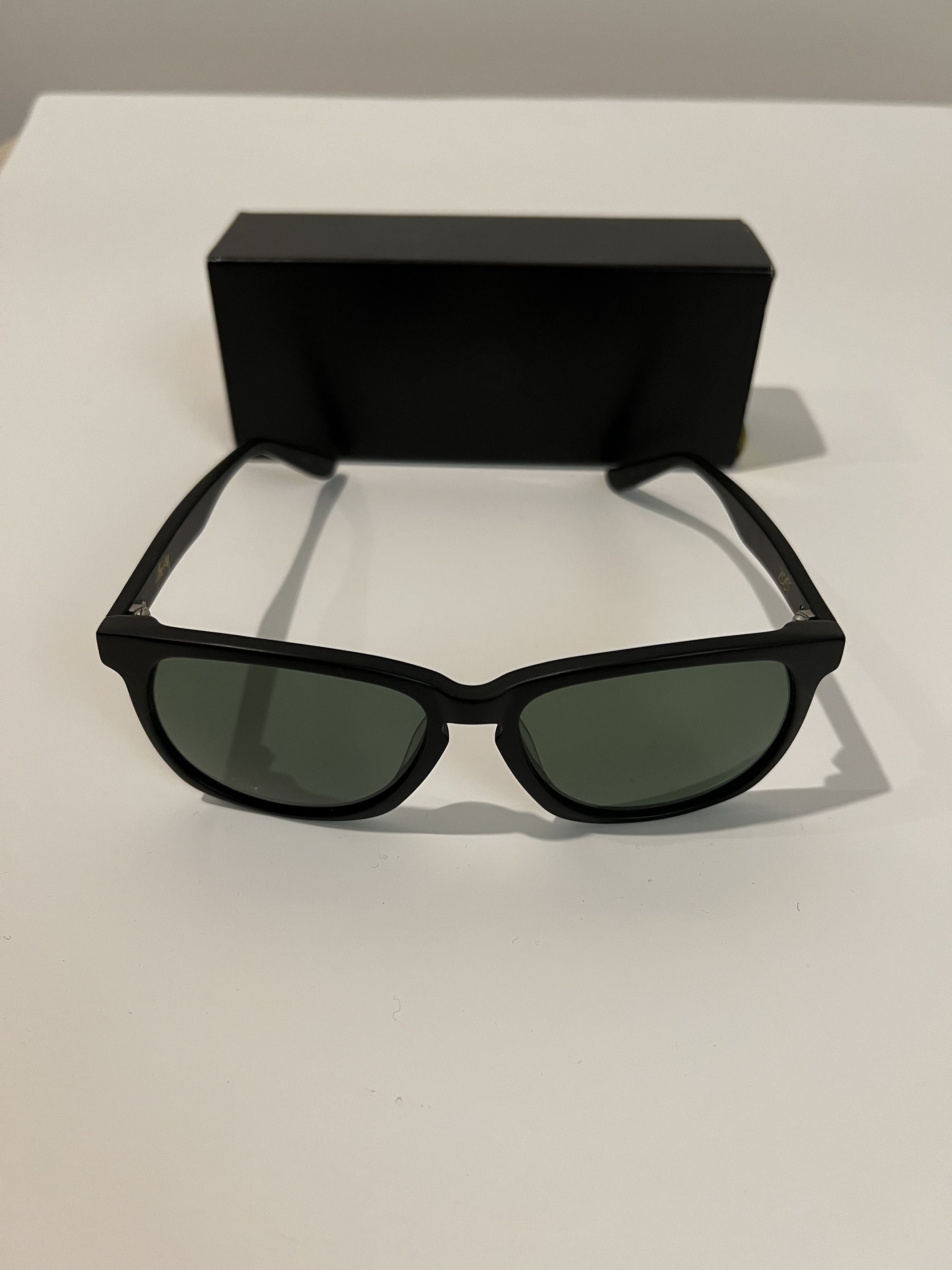 Stussy Stussy Louie Sunglasses Black | Grailed