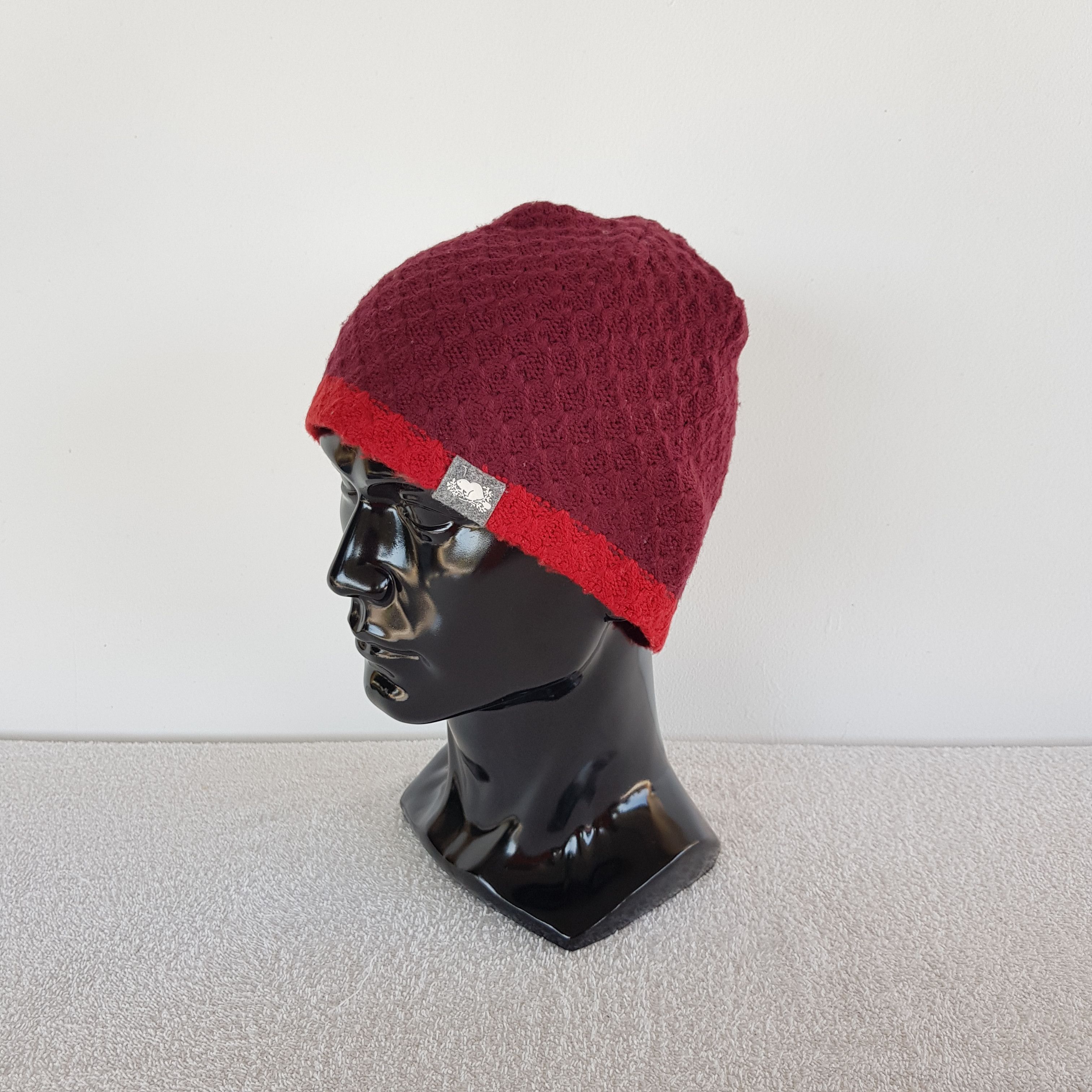 Japanese Brand × Vintage Roots Beanie Hats Canada Knitted Crochet Snow Cap Size ONE SIZE - 1 Thumbnail