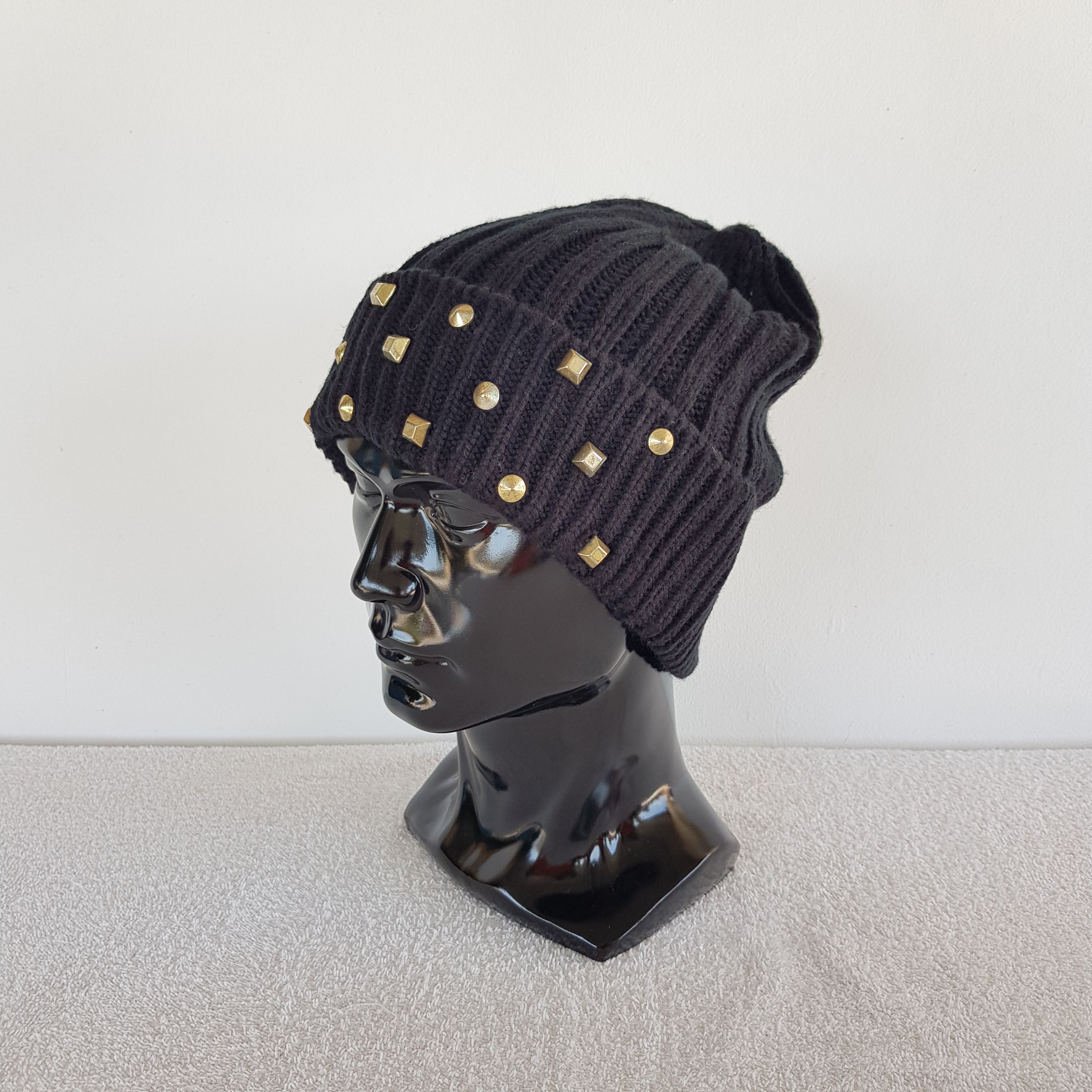 Unknown Japanese Spike Beanie Hats Snow Cap - AC10346.