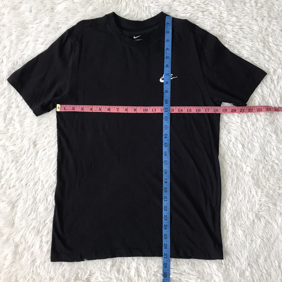 Nike 💥Steals💥Nike Tee Size US M / EU 48-50 / 2 - 16 Thumbnail