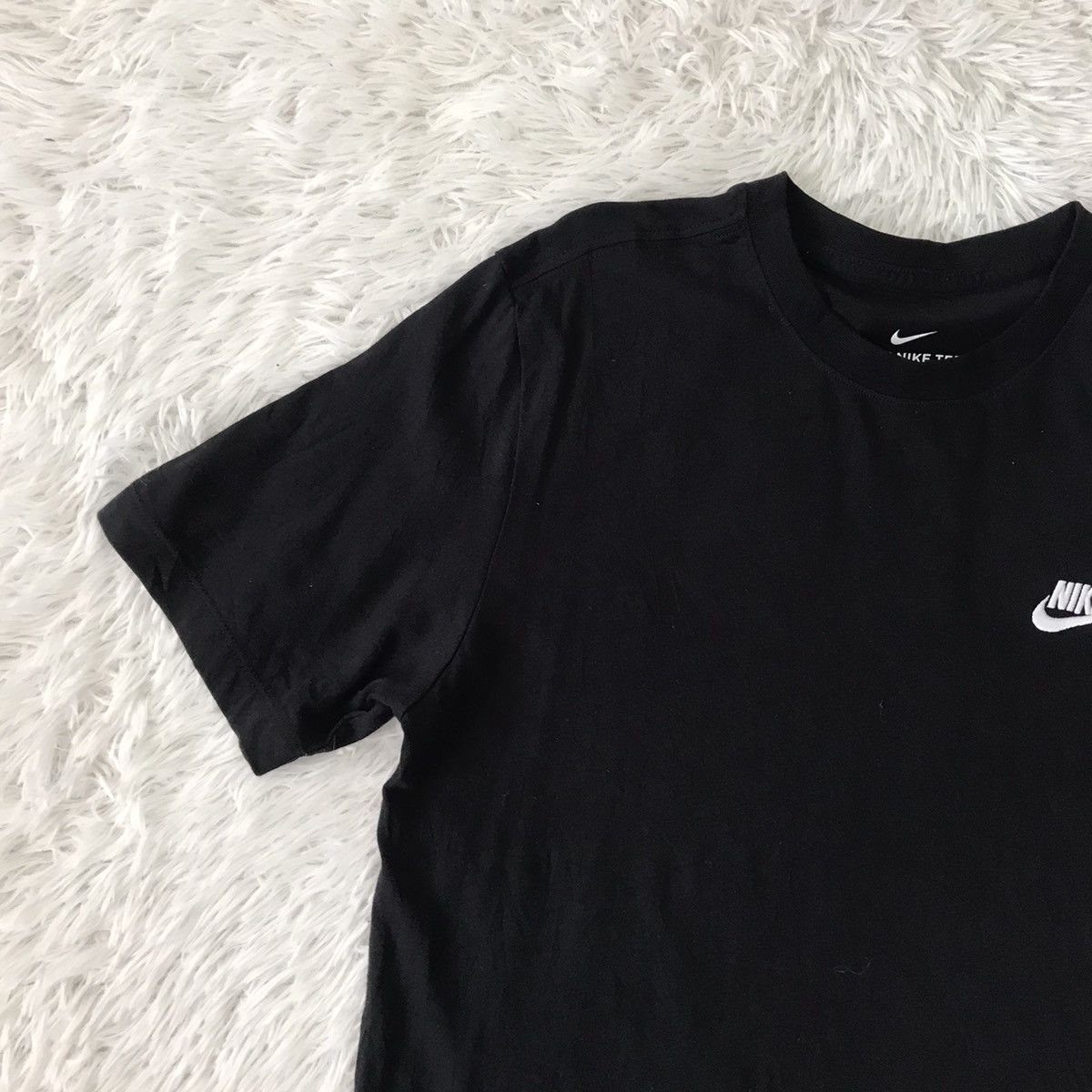 Nike 💥Steals💥Nike Tee Size US M / EU 48-50 / 2 - 6 Thumbnail