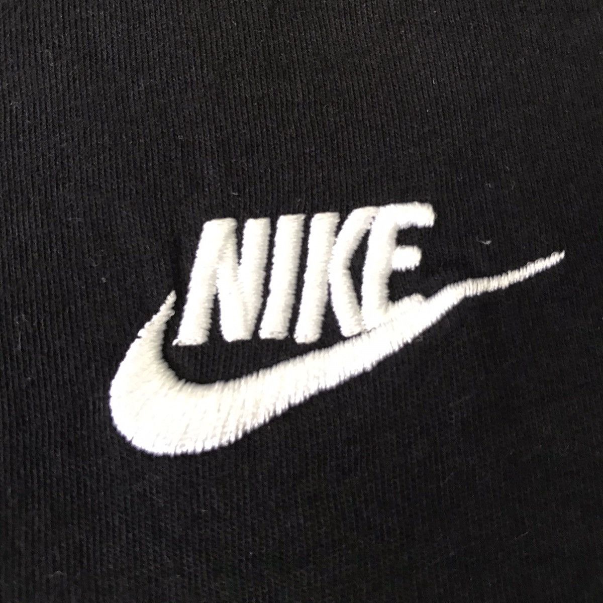 Nike 💥Steals💥Nike Tee Size US M / EU 48-50 / 2 - 7 Thumbnail