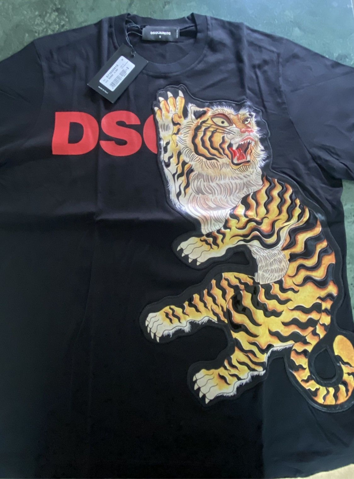 Dsquared2 Dsquared2 T-shirt tshirt tiger patch NWT RARE Size US S / EU 44-46 / 1 - 5 Thumbnail