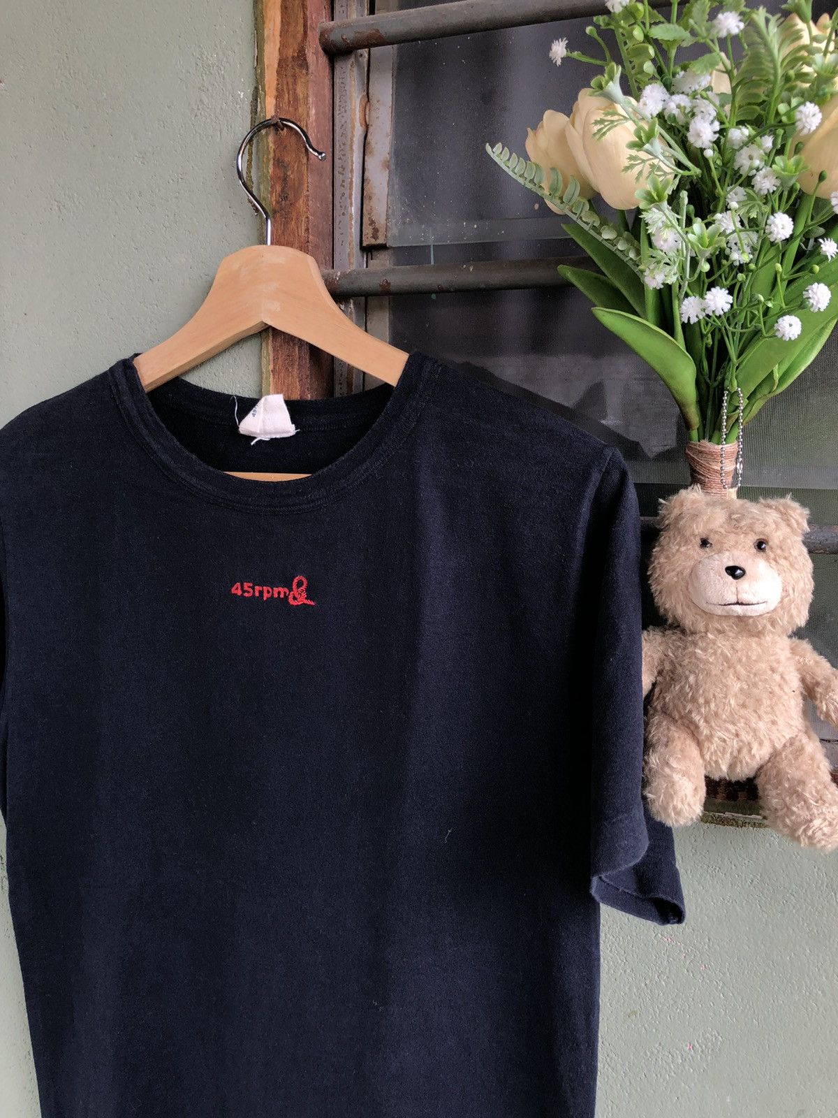45rpm × Japanese Brand × Vintage Vintage 45 RPM embroidery logo tees Size US S / EU 44-46 / 1 - 1 Thumbnail
