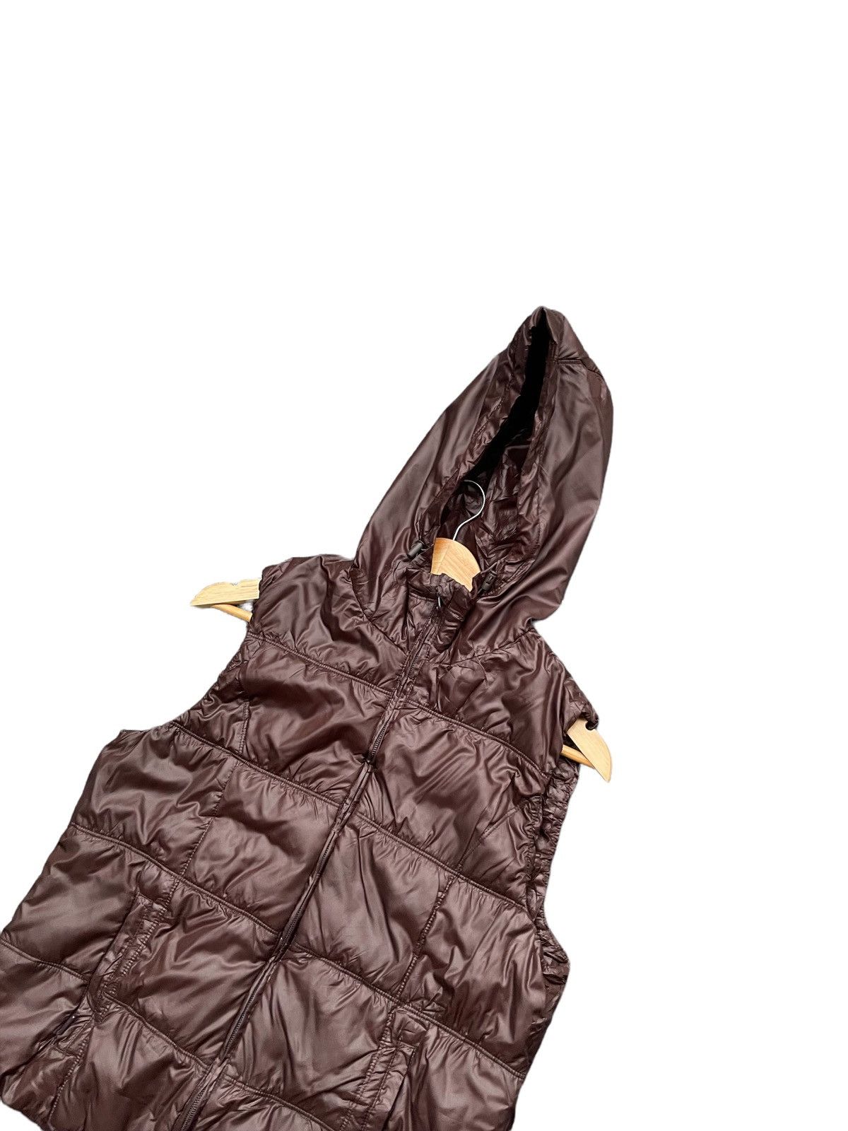 Japanese Brand Vintage Uniqlo Light Puffer Hoodie Vest Size US M / EU 48-50 / 2 - 4 Thumbnail