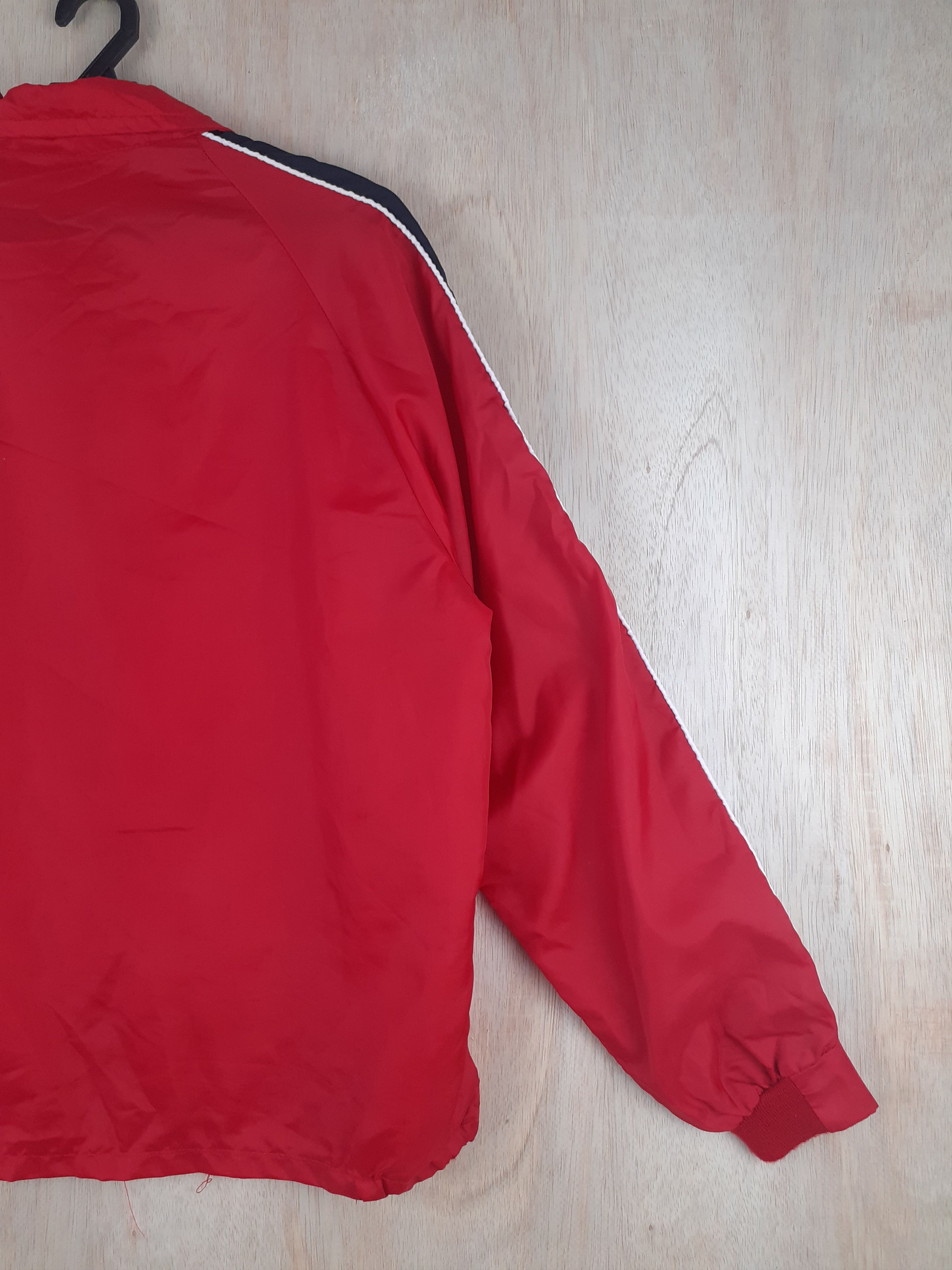 Vintage Uniroyal vintage usa red sweater #2904 Size US L / EU 52-54 / 3 - 11 Thumbnail