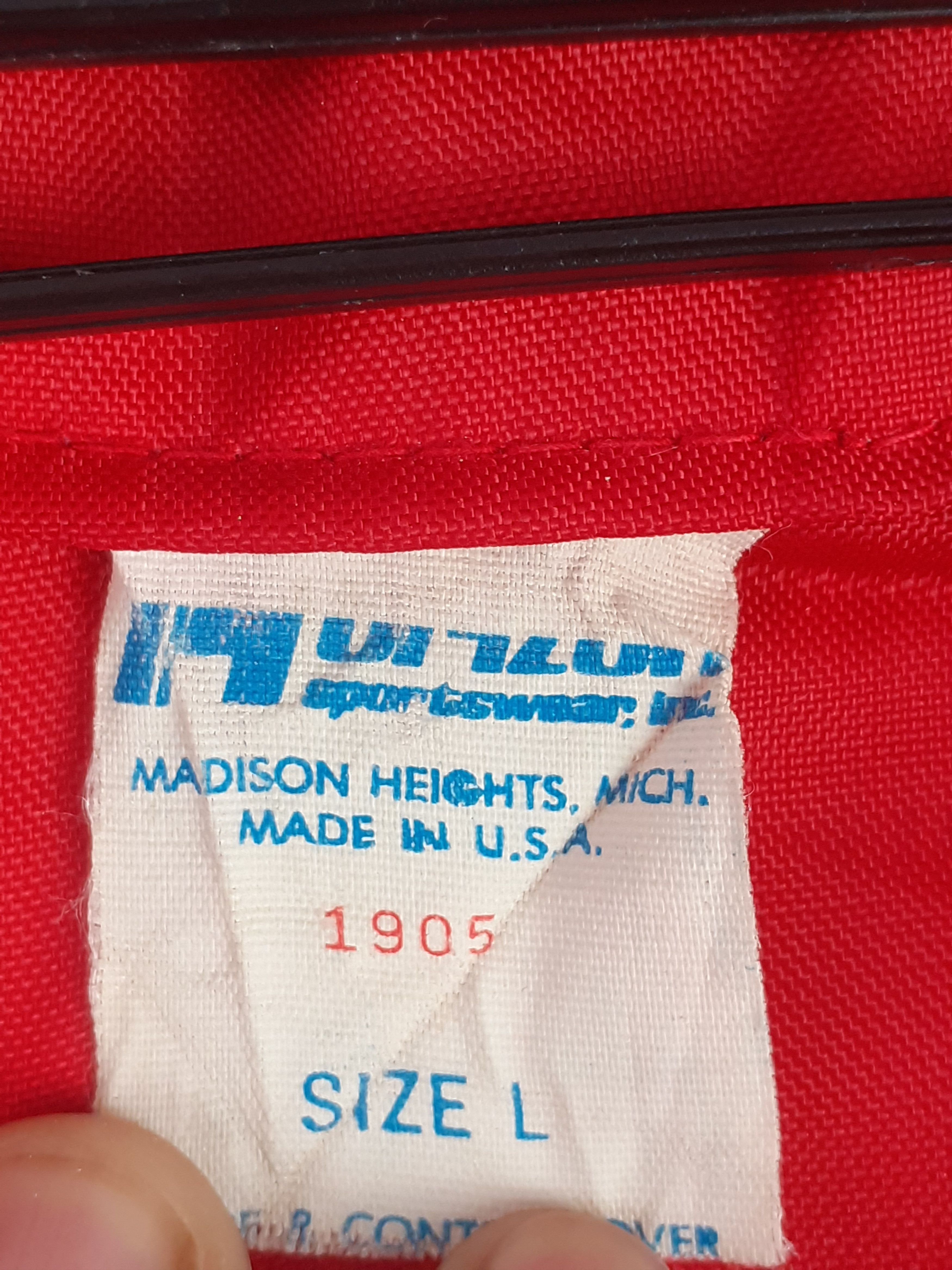 Vintage Uniroyal vintage usa red sweater #2904 Size US L / EU 52-54 / 3 - 8 Thumbnail