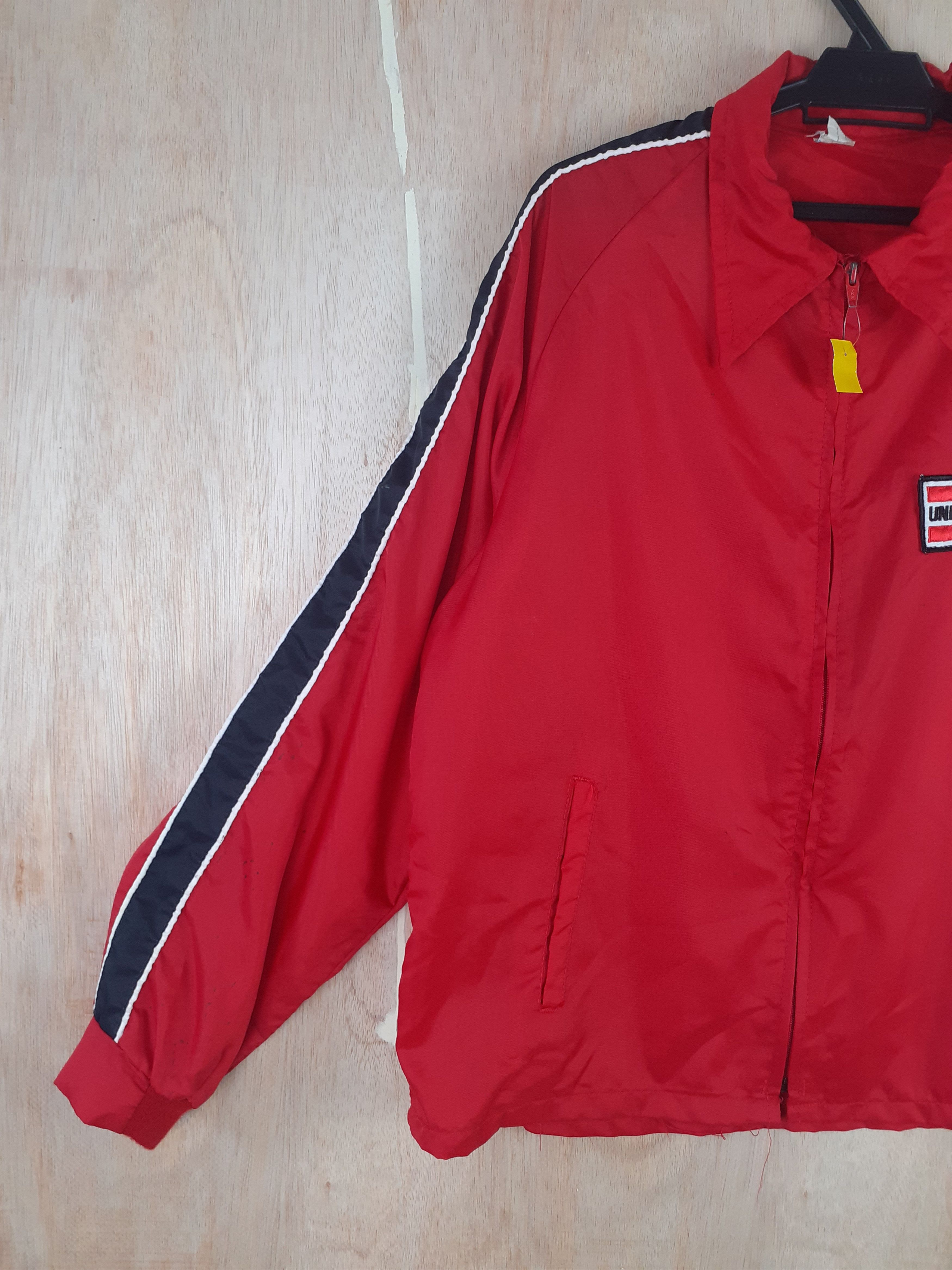 Vintage Uniroyal vintage usa red sweater #2904 Size US L / EU 52-54 / 3 - 6 Thumbnail