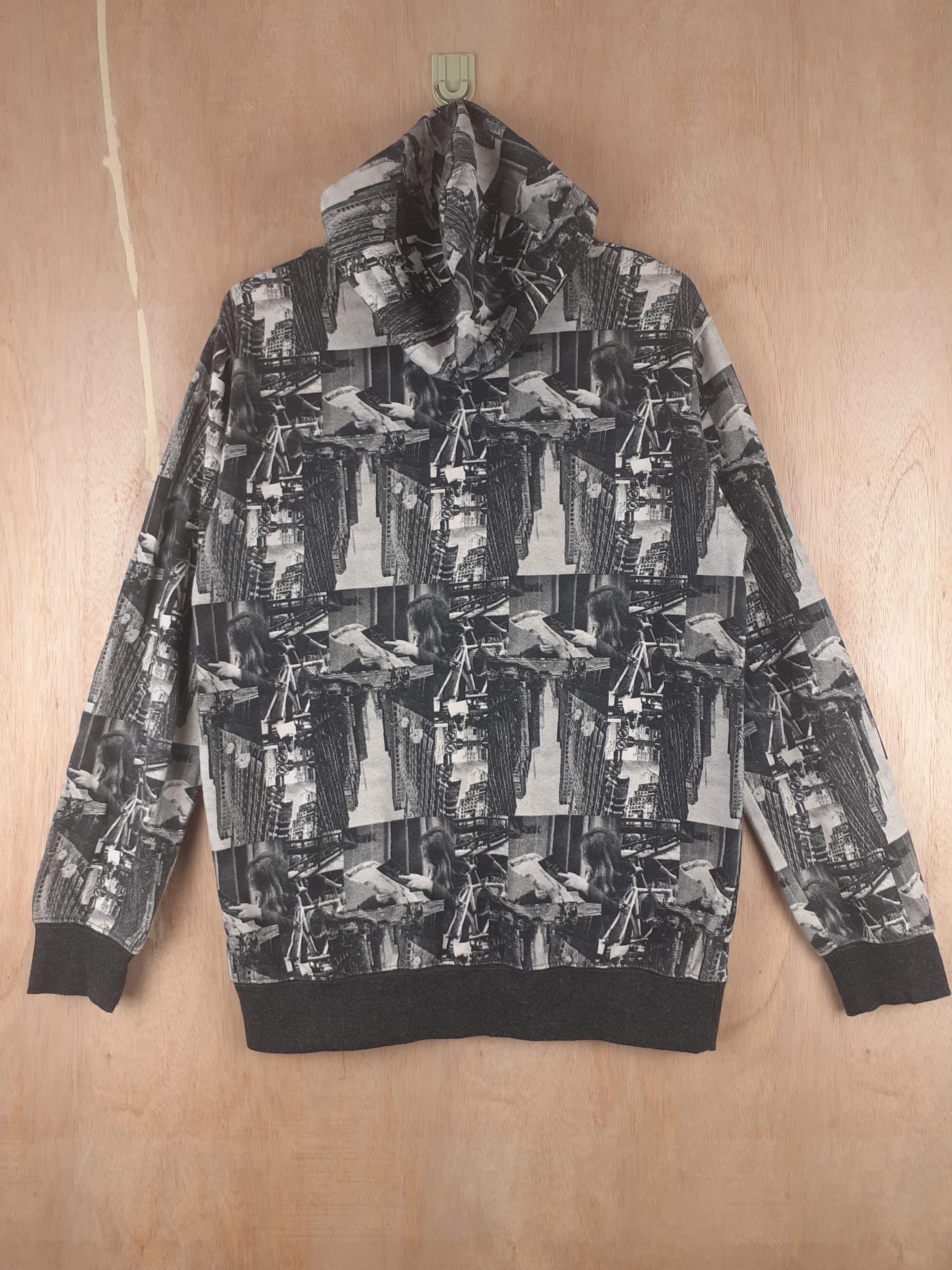 Japanese Brand × Restoration Restoration gray full print hoodie sweater #2787 Size US L / EU 52-54 / 3 - 12 Thumbnail