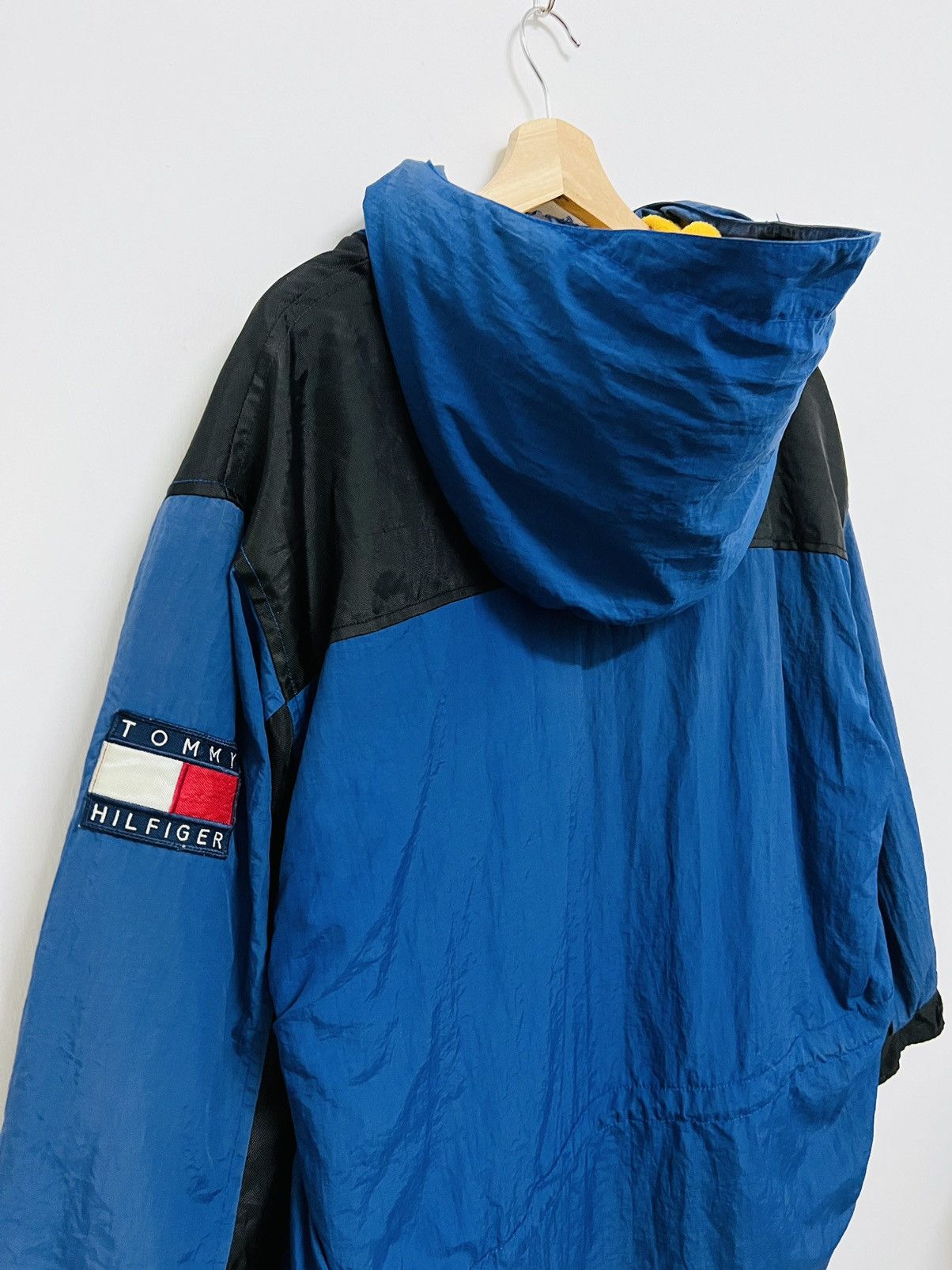 Tommy Hilfiger × Vintage Vintage Tommy Hilfiger Jacket Size US M / EU 48-50 / 2 - 13 Thumbnail
