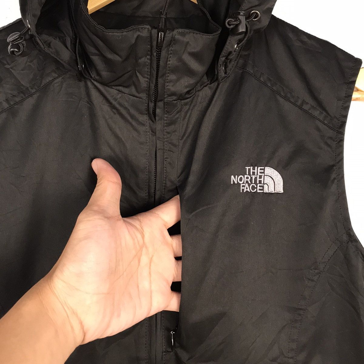 The North Face STEALS 🖤🏴‍☠️ The North Face Hoodie Zipper Up vests Size US L / EU 52-54 / 3 - 3 Thumbnail
