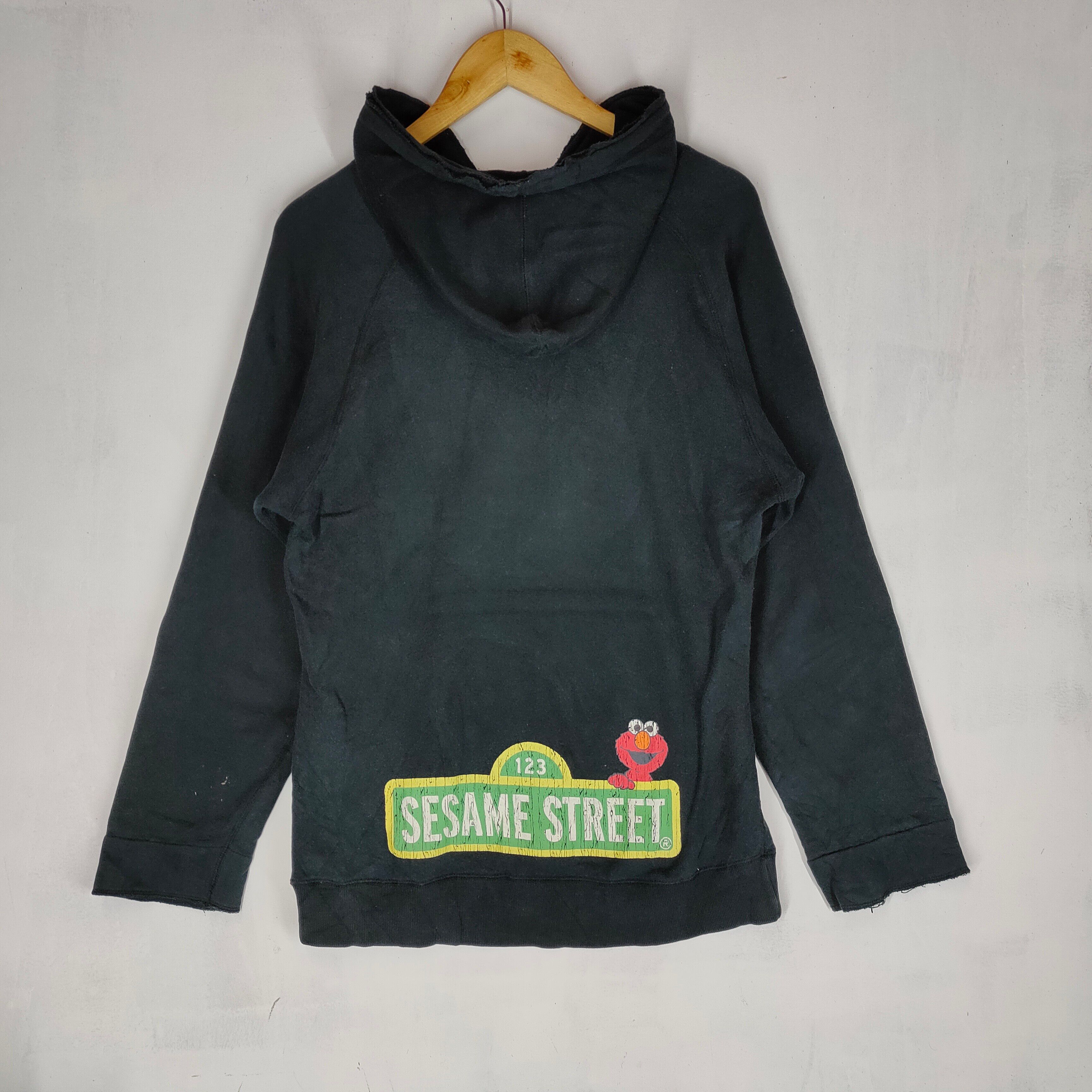 Vintage Vintage SESAME STREET Elmo Character Hoodie Sweatshirt Size US M / EU 48-50 / 2 - 7 Thumbnail