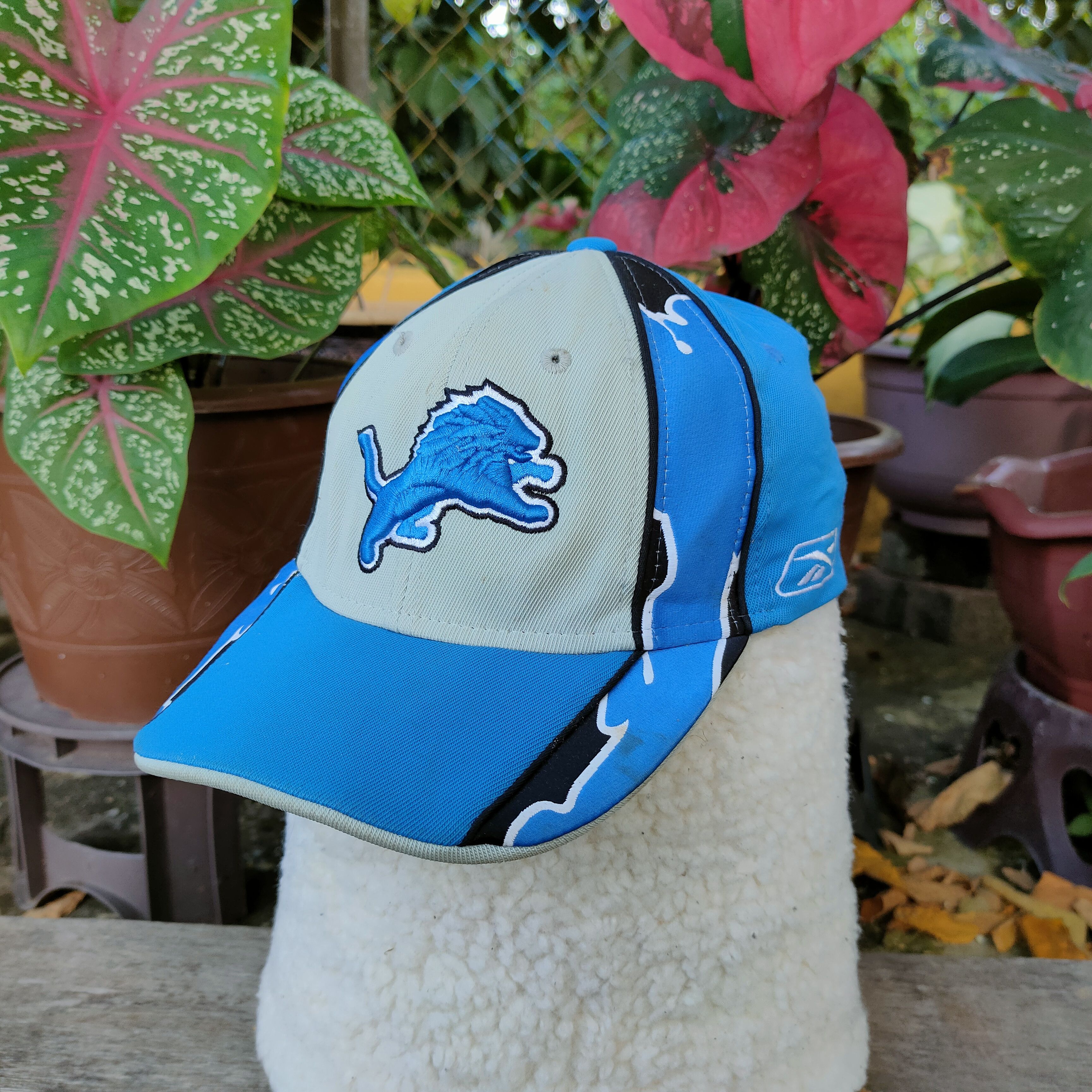 NFL × Reebok DETROIT LIONS NFL Embroidery Logo Team Full Cap OSFA Size ONE SIZE - 1 Thumbnail