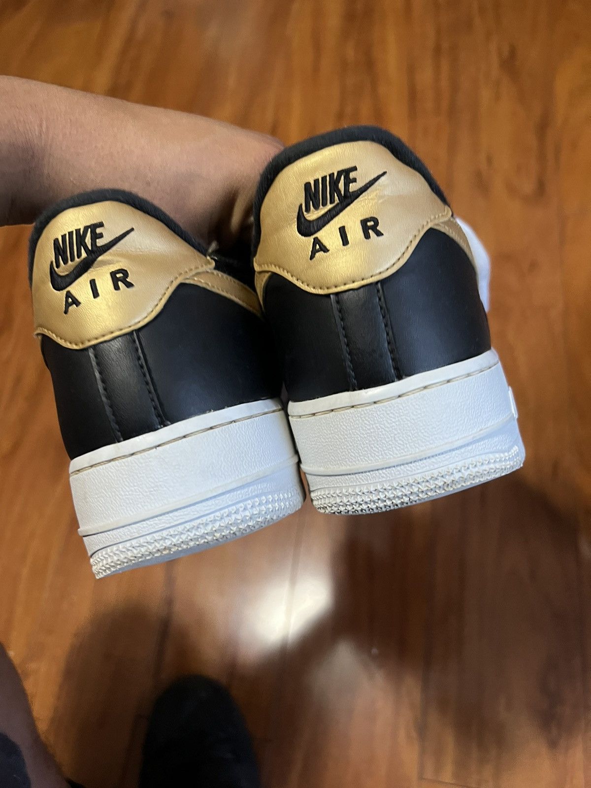 Nike Air Force 1 Metallic Gold Size US 11 / EU 44 - 5 Thumbnail