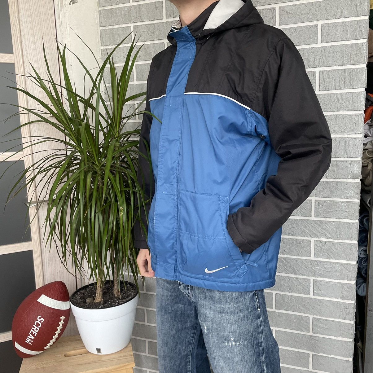 Nike × Vintage Vintage Nike Big Logo Light Jacket Size US L / EU 52-54 / 3 - 2 Thumbnail