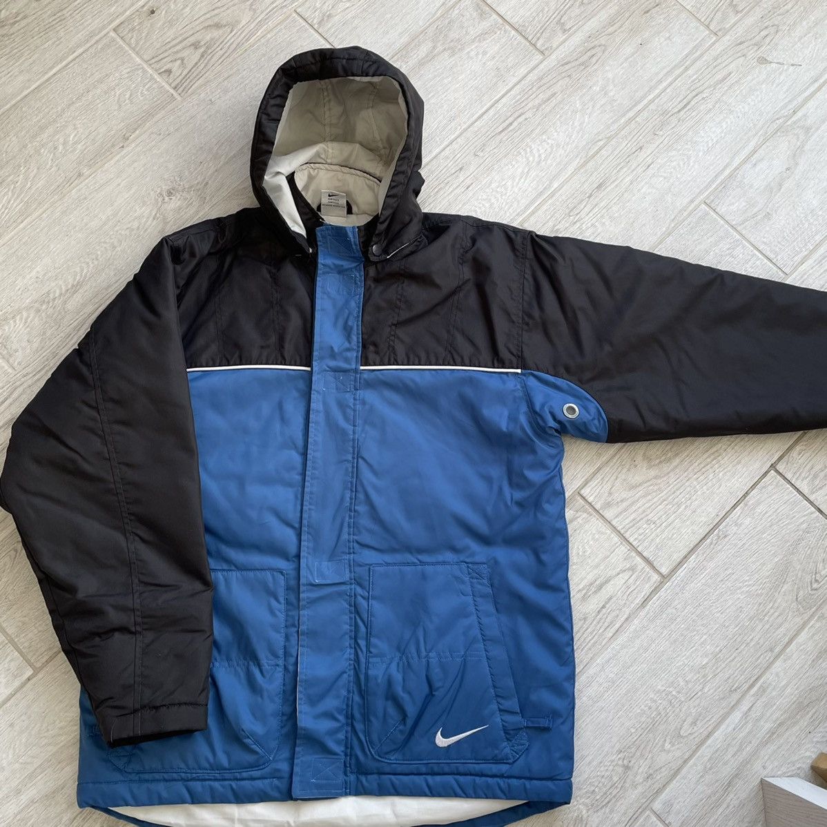 Nike × Vintage Vintage Nike Big Logo Light Jacket Size US L / EU 52-54 / 3 - 3 Thumbnail