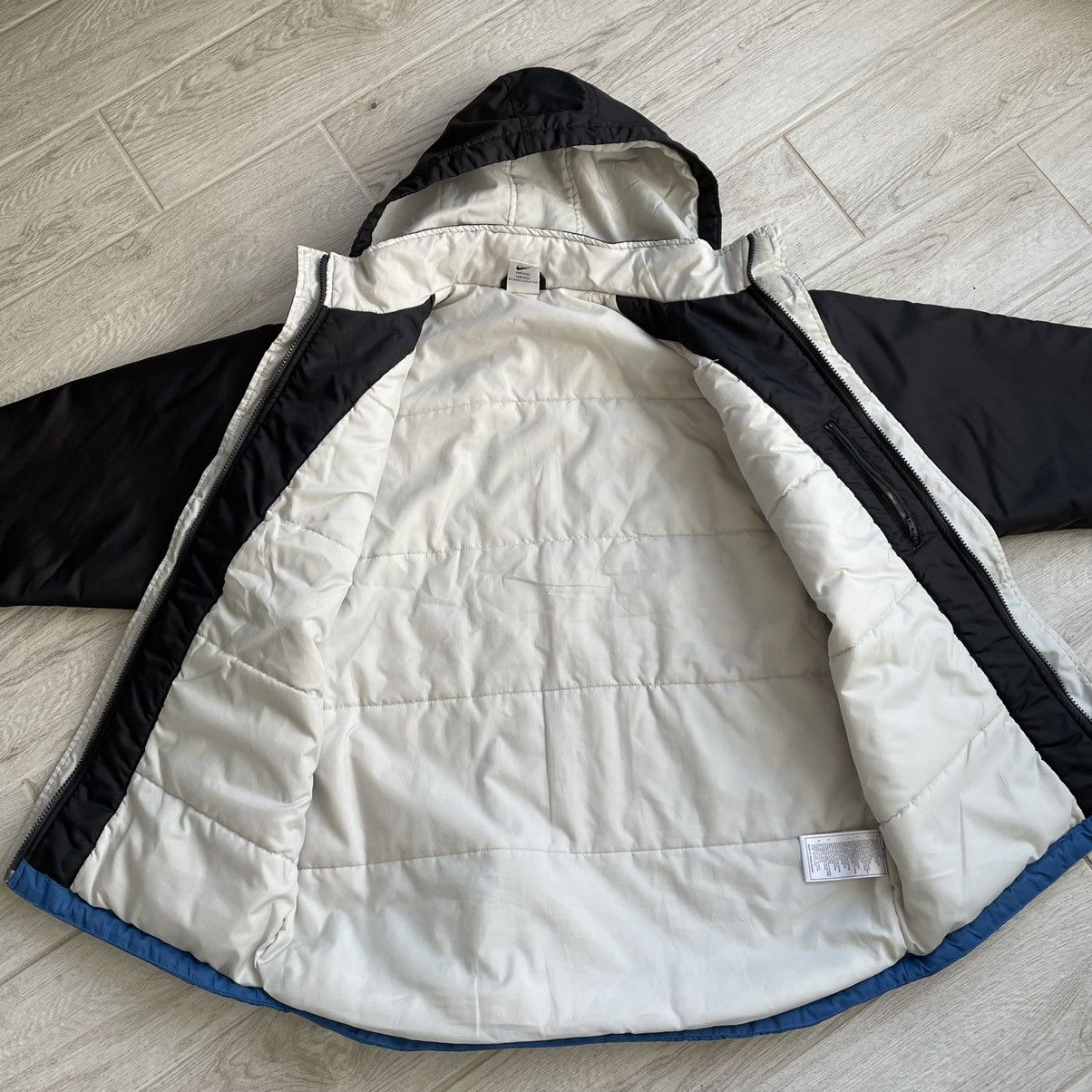 Nike × Vintage Vintage Nike Big Logo Light Jacket Size US L / EU 52-54 / 3 - 9 Thumbnail