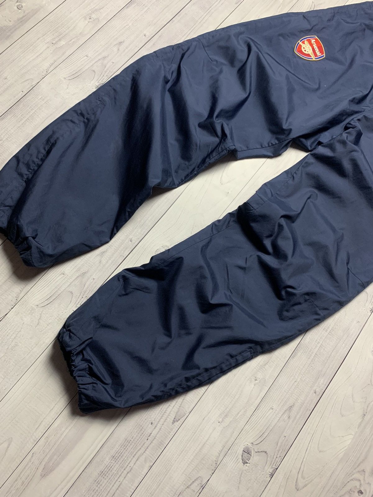 Vintage Vintage joggers Nike Arsenal size M drill Size US 32 / EU 48 - 2 Thumbnail