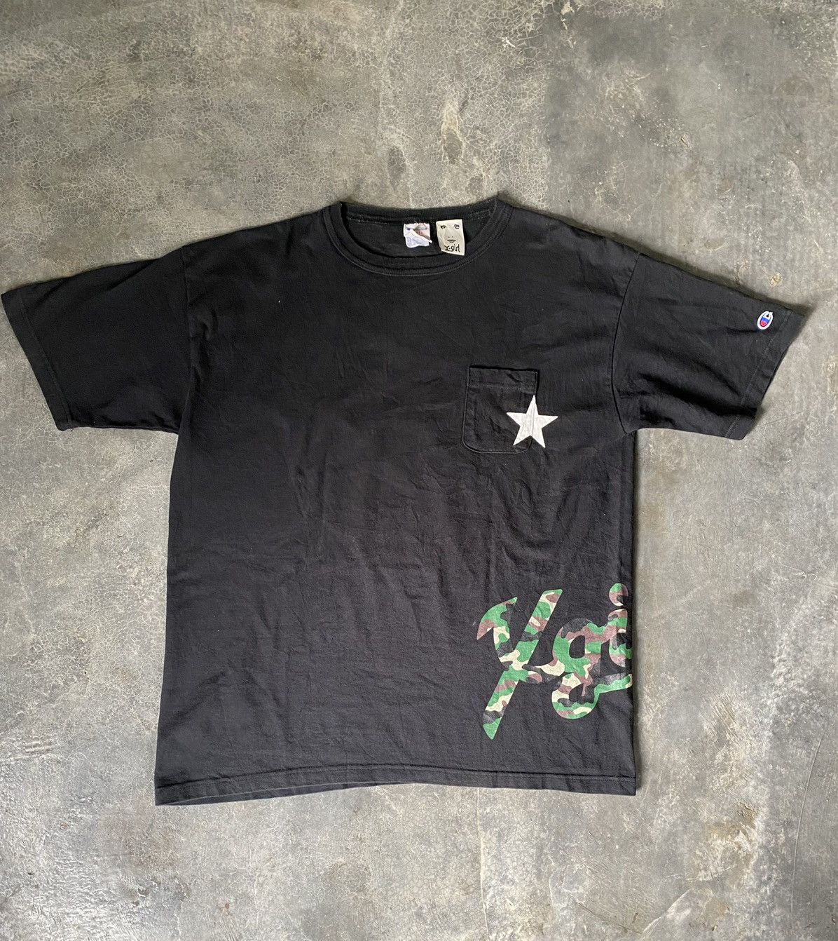 20471120 × Champion × Japanese Brand Vtg X-GIRL camo x Champion tee Size US XL / EU 56 / 4 - 2 Thumbnail