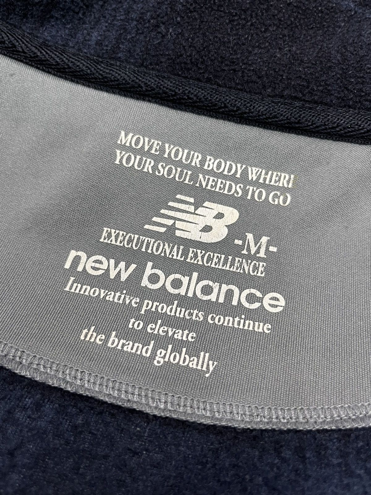 New Balance Vintage 90’s NEW BALANCE Tartan Plaid Fleece Jacket Size US S / EU 44-46 / 1 - 9 Thumbnail