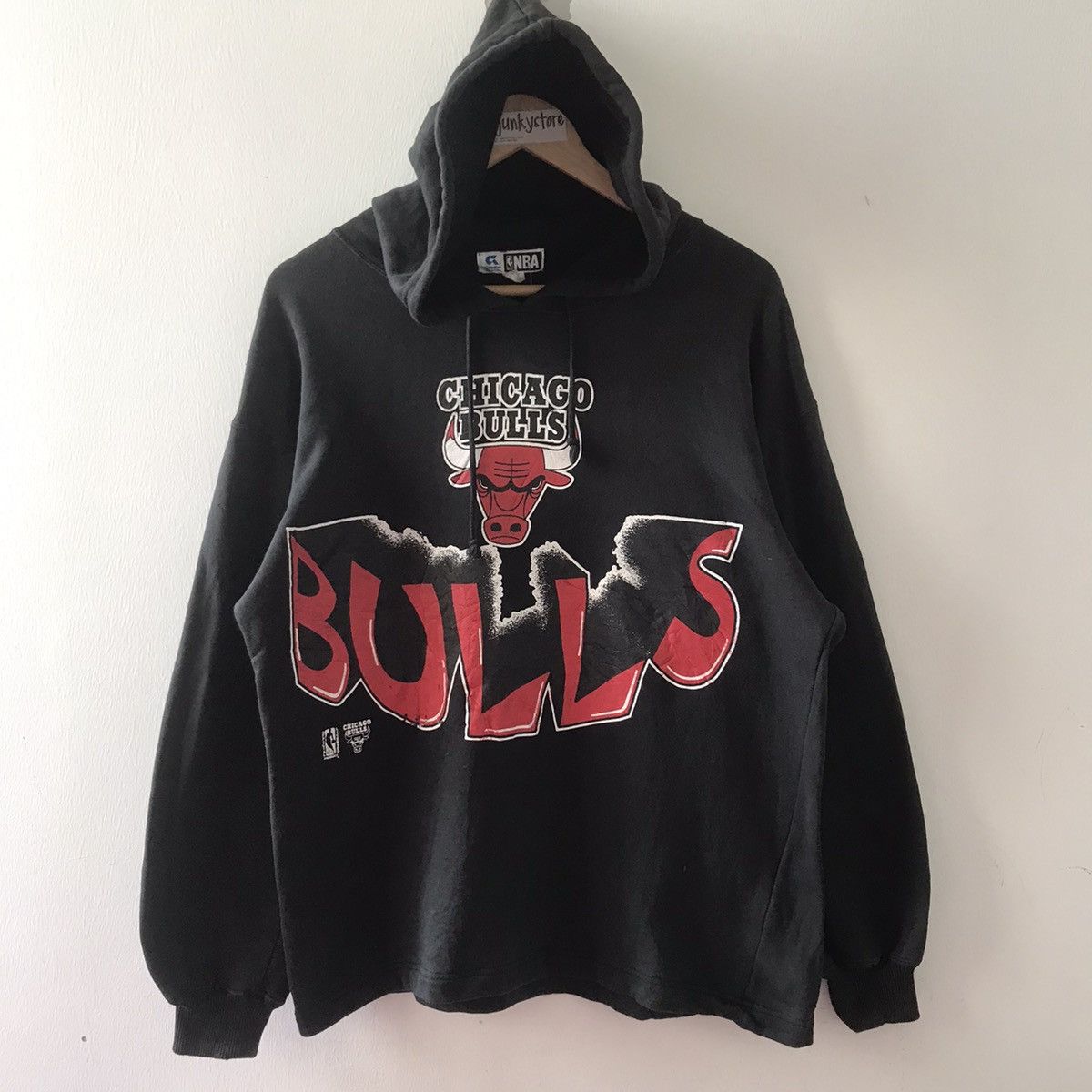 NBA Chicago Bull Hoodie x NBA x Vintage Size US L / EU 52-54 / 3 - 1 Thumbnail