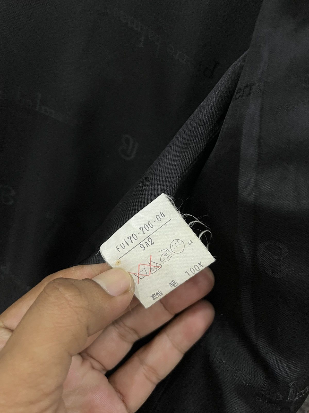 Pierre Balmain (LL). PIERRE BALMAIN LONG JACKET Size S / US 4 / IT 40 - 8 Thumbnail