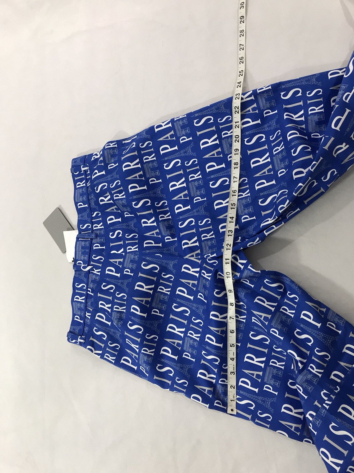 Balenciaga Balenciaga 2020 paris men’s cropped pants. 48/M/32. $995 Size US 32 / EU 48 - 6 Thumbnail