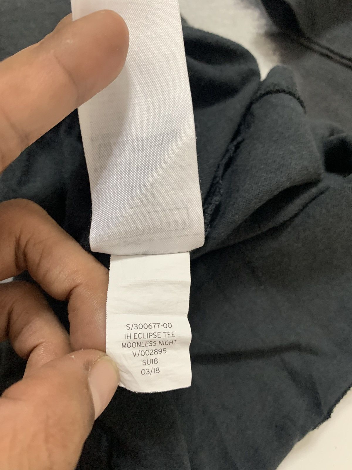 Gap Gap Let There Be Night Tshirt Size US M / EU 48-50 / 2 - 7 Thumbnail