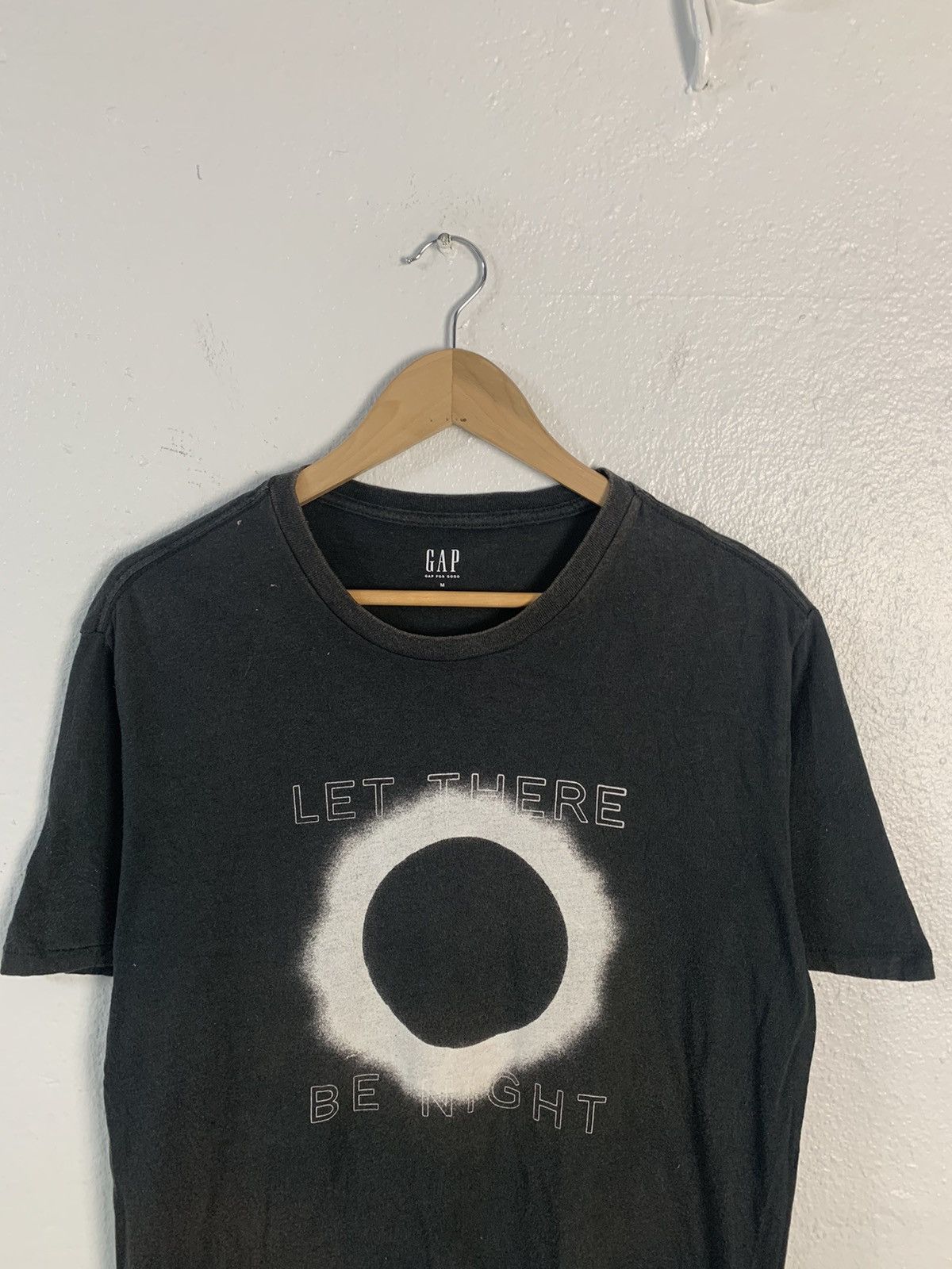 Gap Gap Let There Be Night Tshirt Size US M / EU 48-50 / 2 - 4 Thumbnail