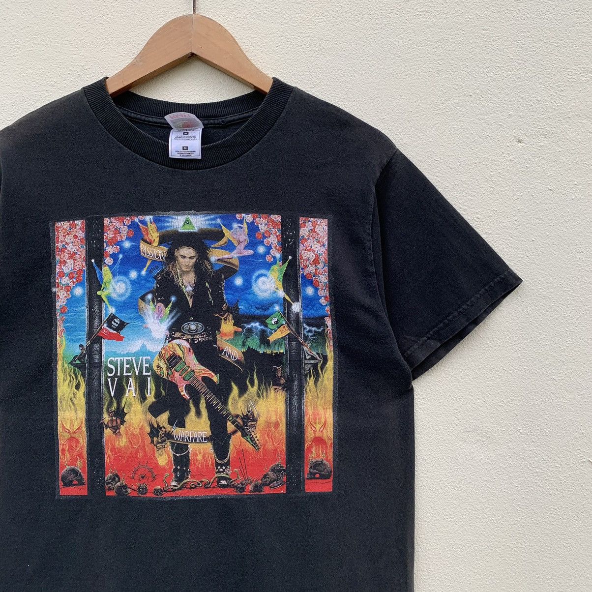 Band Tees × Vintage Vintage STEVE VAI LEGENDARY GUITARIST BAND T-shirt Size US M / EU 48-50 / 2 - 3 Thumbnail