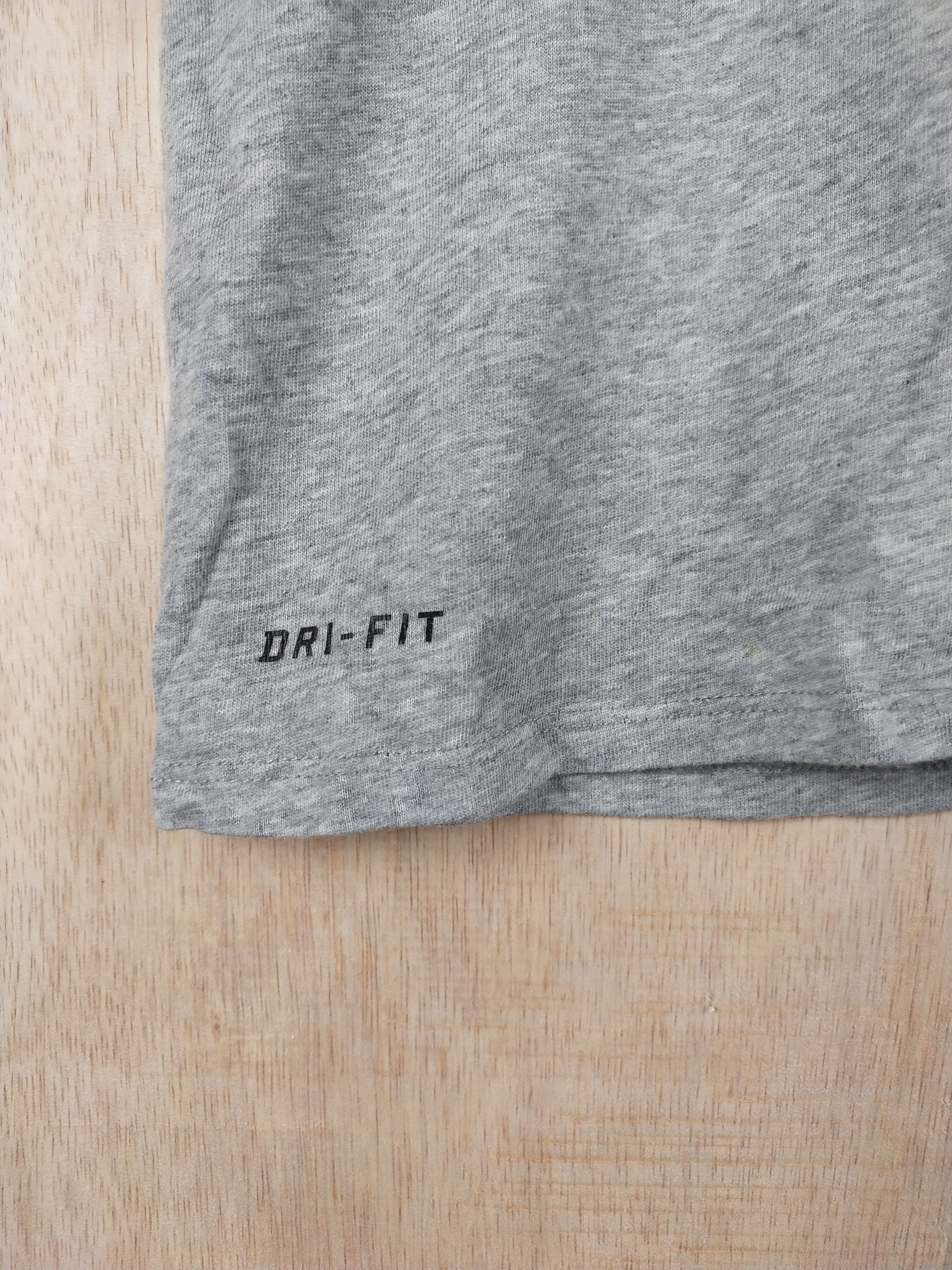 Nike DL Nike gray Tshirt #2542 Size US L / EU 52-54 / 3 - 4 Thumbnail