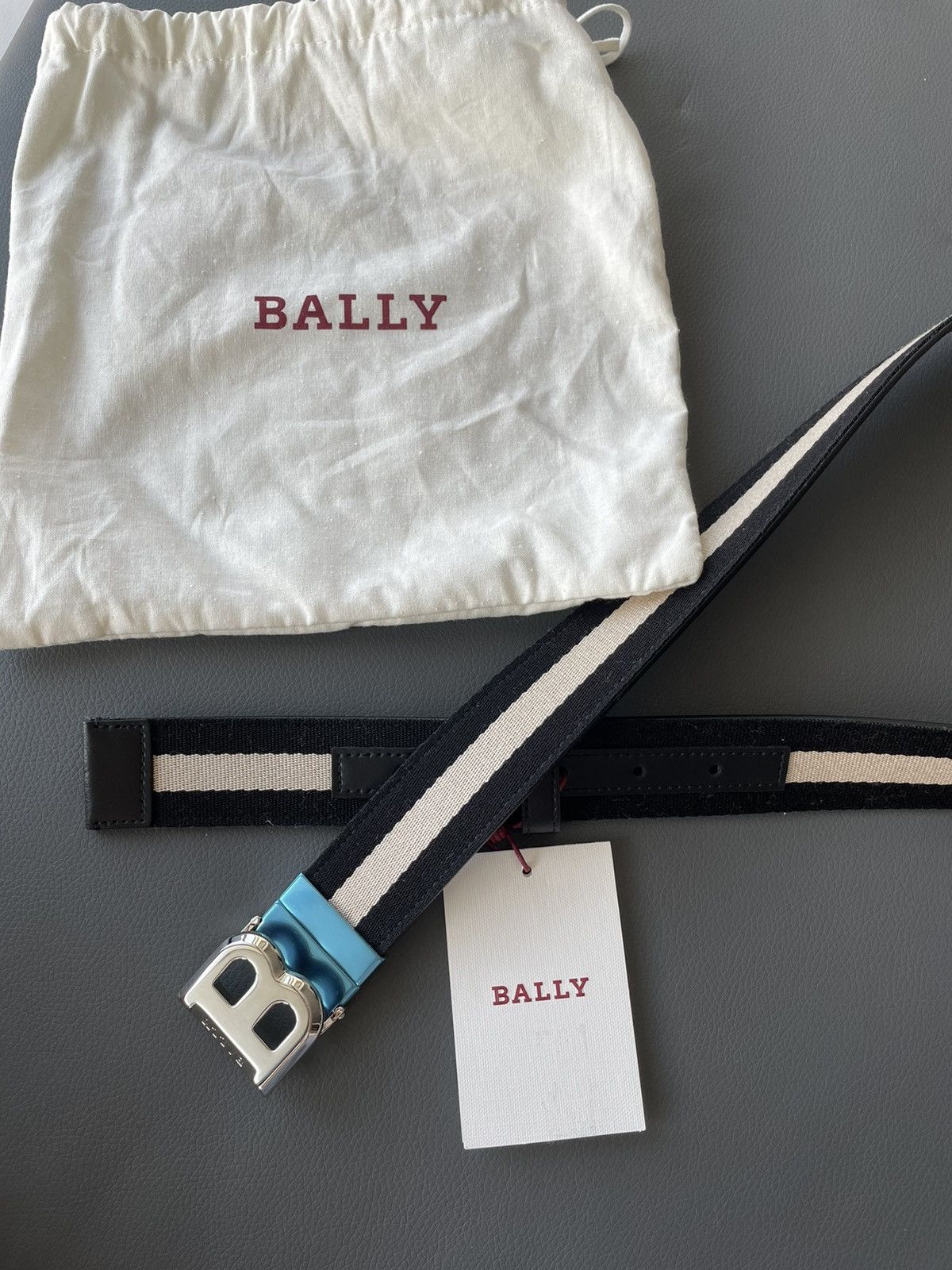 Bally Brand New Iconic Bally Logo Leather Belt Size 32 - 1 Thumbnail