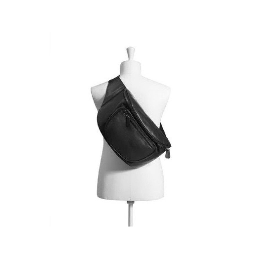 image of H&M Maison Martin Margiela Black Oversized Leather Fannypack, Men's