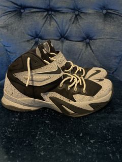 Lebron soldier 8 clearance paris