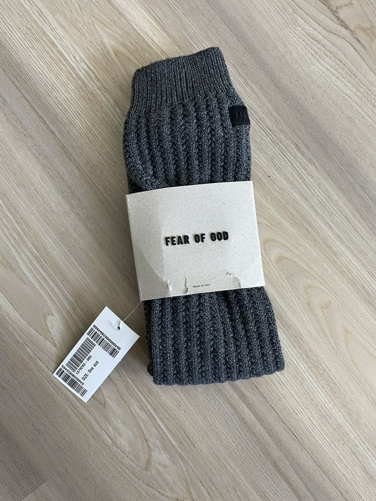 レッグウェア Fear of God 7th socks Fear of God 7th Collection Socks in Light Grey | FWRD