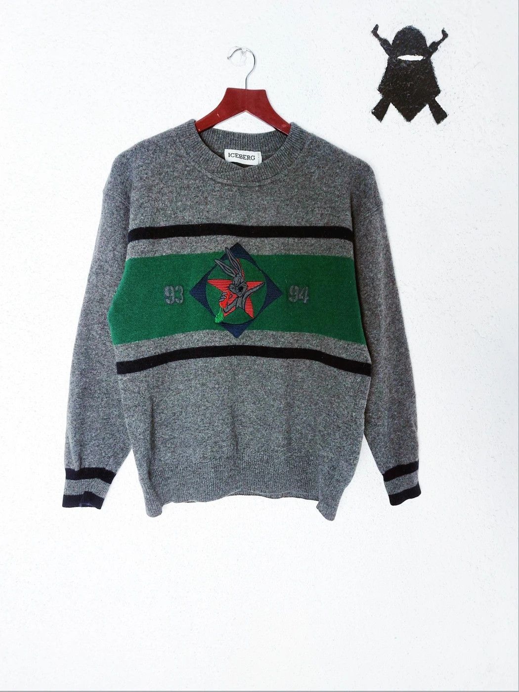 VINTAGE ICEBERG BUGS BUNNY LOGO WOOL SWEATER M MEDIUM
